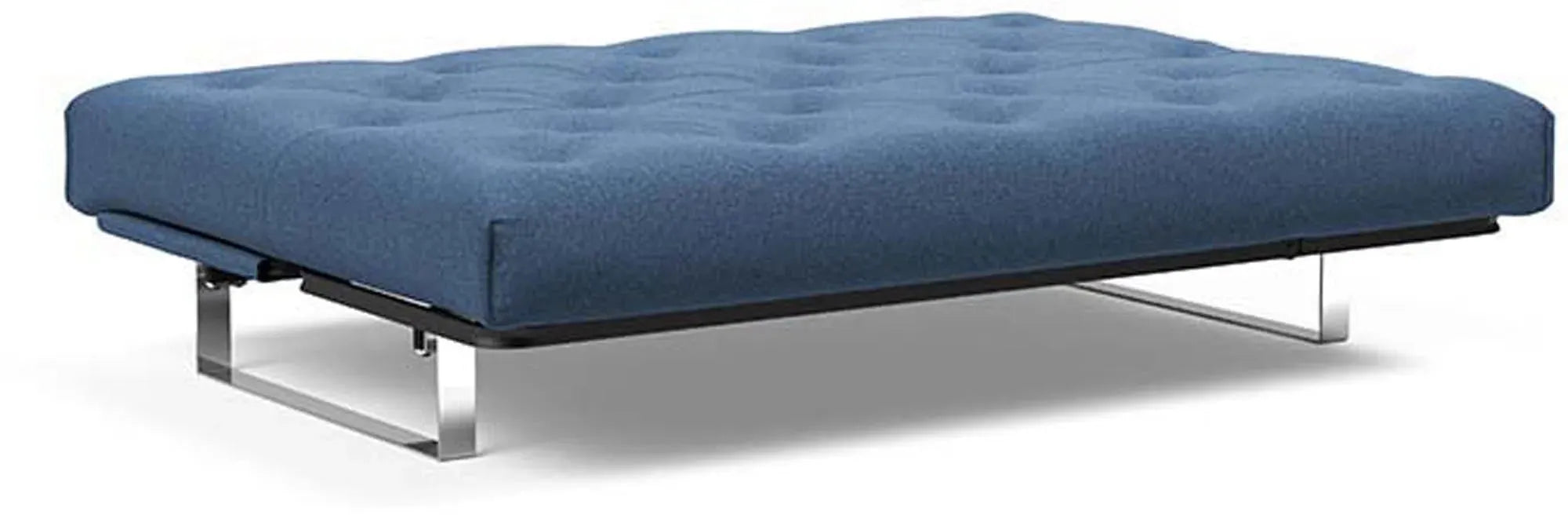 Erleben Sie das Minimum Bettsofa 140 Nordic von Innovation Living: modernes skandinavisches Design, ideal für kleine Räume und flexible Nutzung.