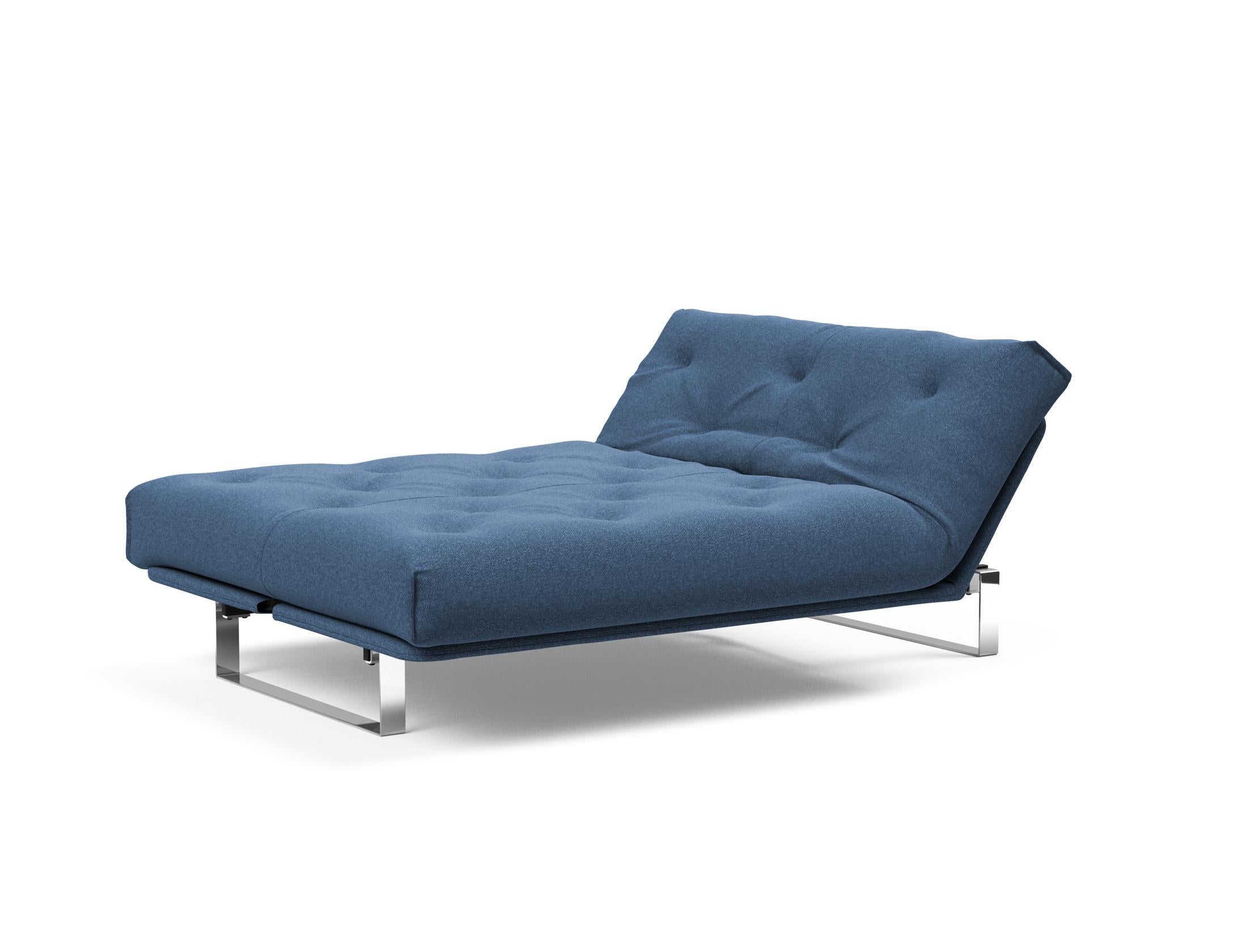 Erleben Sie das Minimum Bettsofa 140 Nordic von Innovation Living: elegantes Design, bequeme Soft Spring Matratze, ideal für kleine Räume.