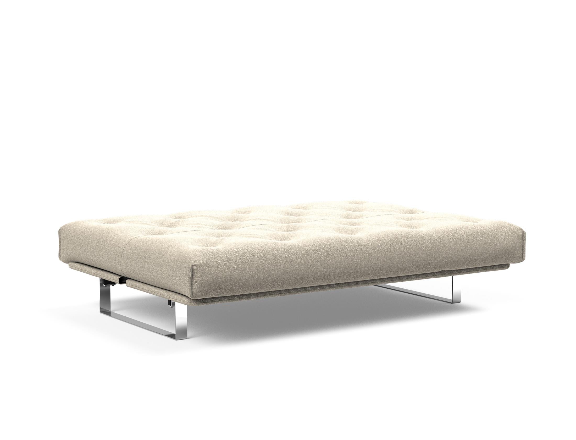 Entdecken Sie das Minimum Bettsofa 140 Nordic von Innovation Living: stilvolles Design, komfortable Soft Spring Matratze, perfekt für kompakte Wohnräume.