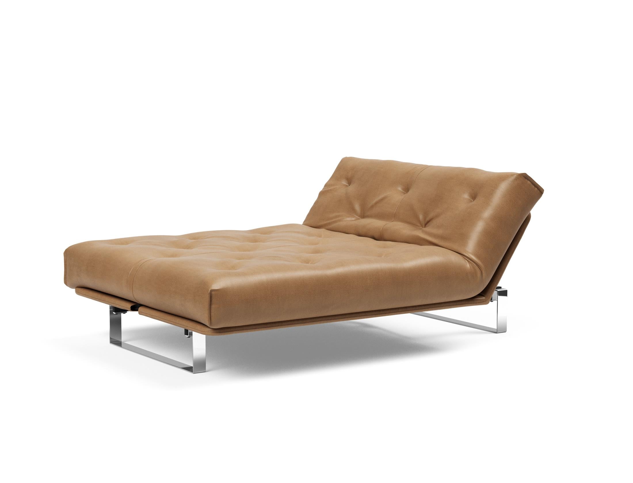 Erleben Sie das Minimum Bettsofa 140 Nordic von Innovation Living: elegantes Design, bequeme Soft Spring Matratze, ideal für kleine Räume.