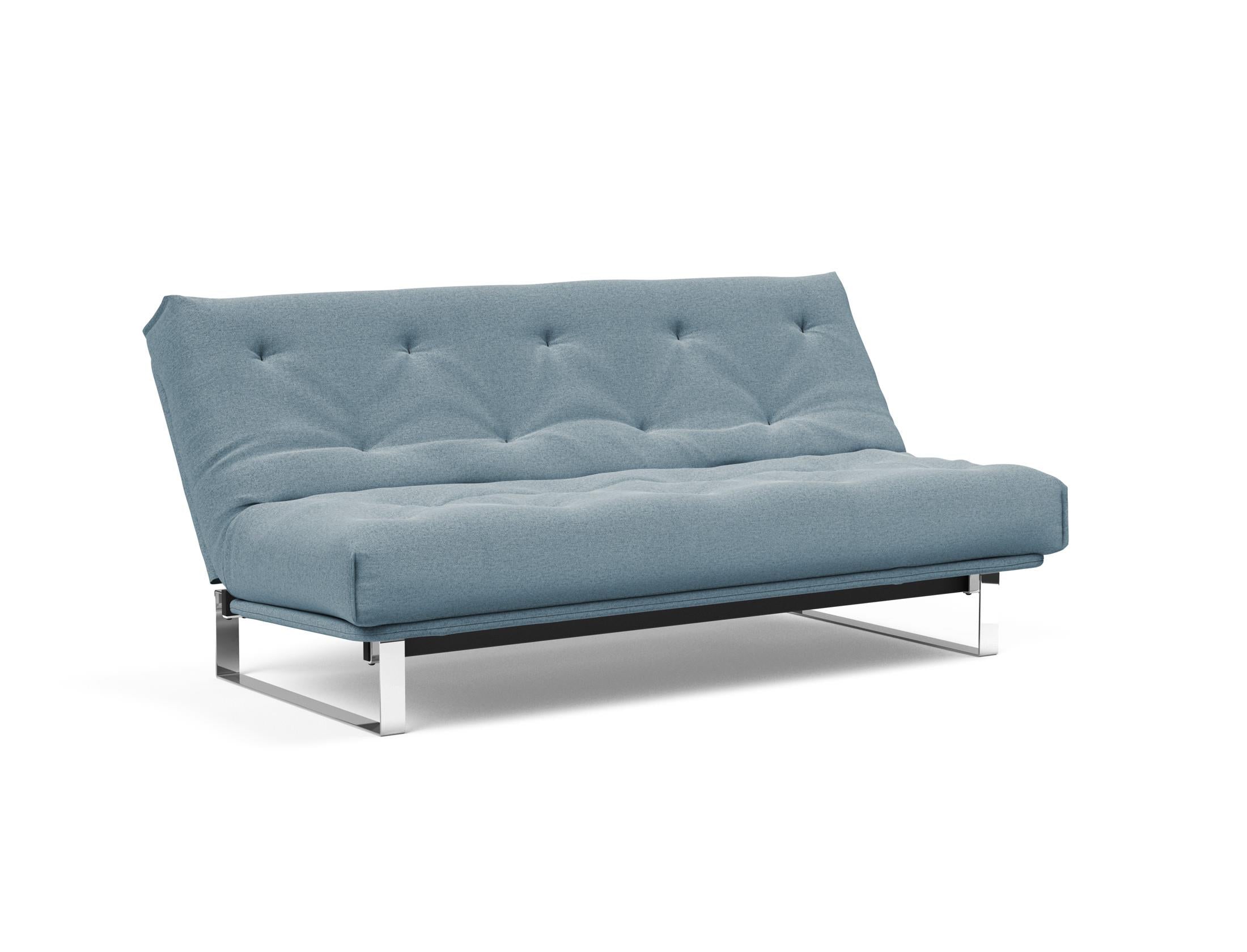 Entdecken Sie das Minimum Bettsofa 140 Nordic von Innovation Living: stilvolles Design, komfortable Soft Spring Matratze, perfekt für kompakte Wohnräume.