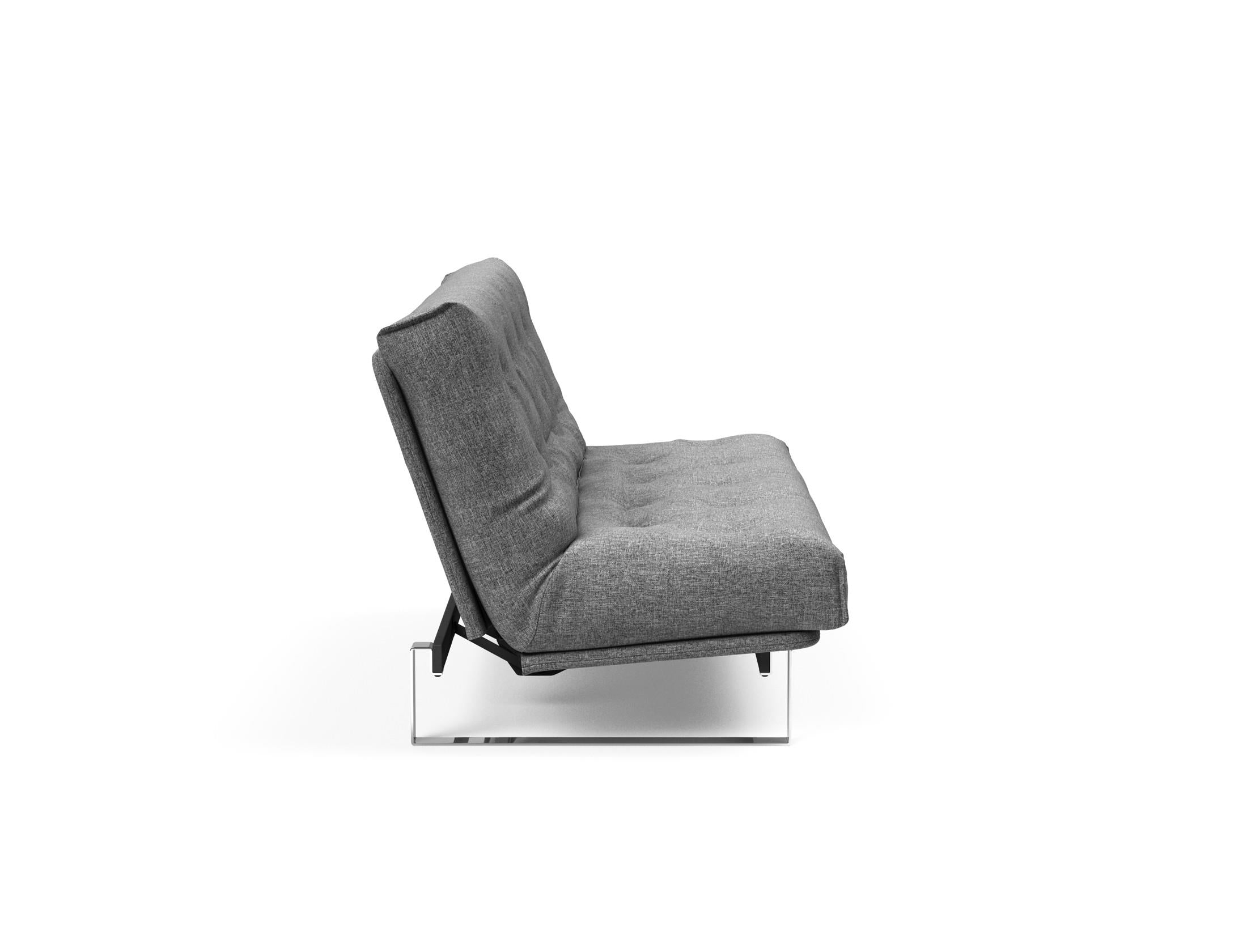Entdecken Sie das Minimum Bettsofa 140 Nordic von Innovation Living: stilvolles Design, komfortable Soft Spring Matratze, perfekt für kompakte Wohnräume.