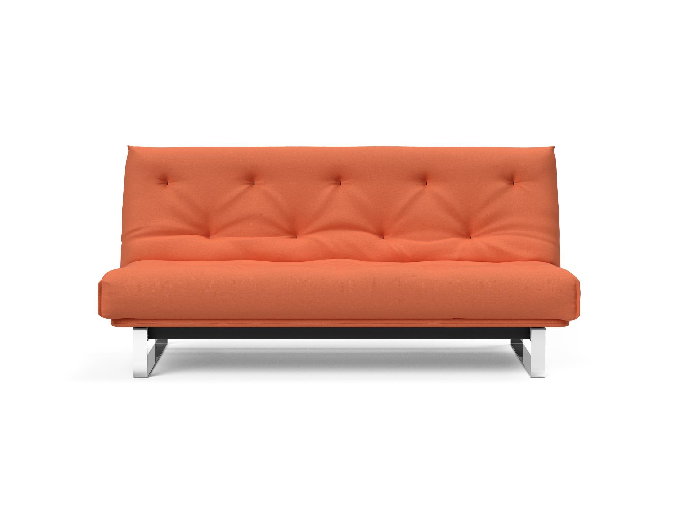 Entdecken Sie das Minimum Bettsofa 140 Nordic von Innovation Living: stilvolles Design, komfortable Soft Spring Matratze, perfekt für kompakte Wohnräume.