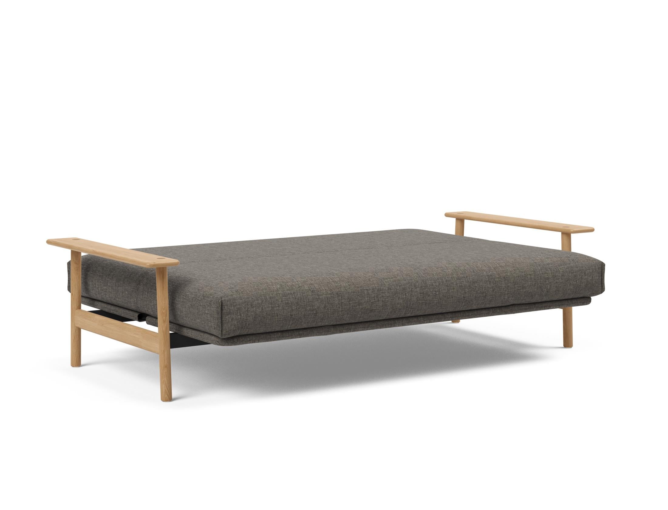 Erleben Sie das Balder Bettsofa 140 Nordic Cover: modernes Design, bequeme Soft Spring Matratze, perfekt für flexible Wohnlösungen.
