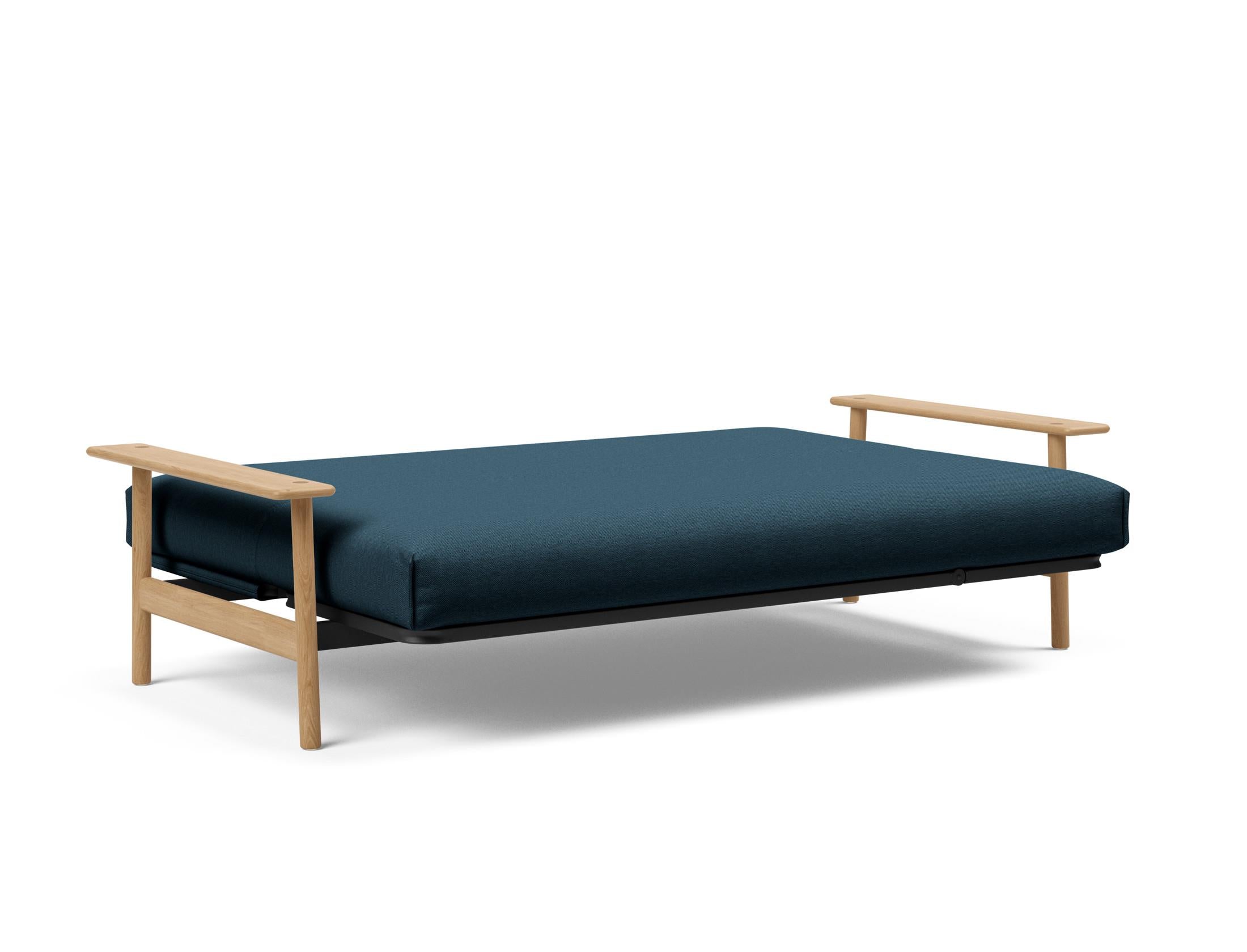 Erleben Sie das Balder Bettsofa 140 Nordic Cover Soft Spring von Innovation Living – eine perfekte Kombination aus modernem Stil und optimalem Schlafkomfort.