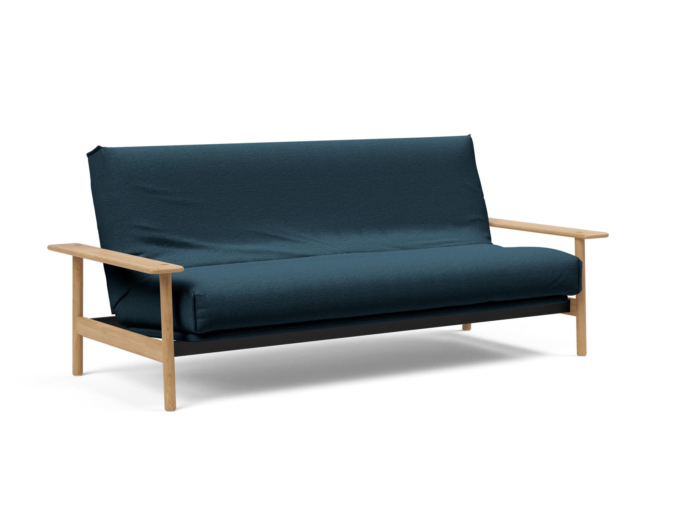 Erleben Sie das Balder Bettsofa 140 Nordic Cover: modernes Design, bequeme Soft Spring Matratze, perfekt für flexible Wohnlösungen.