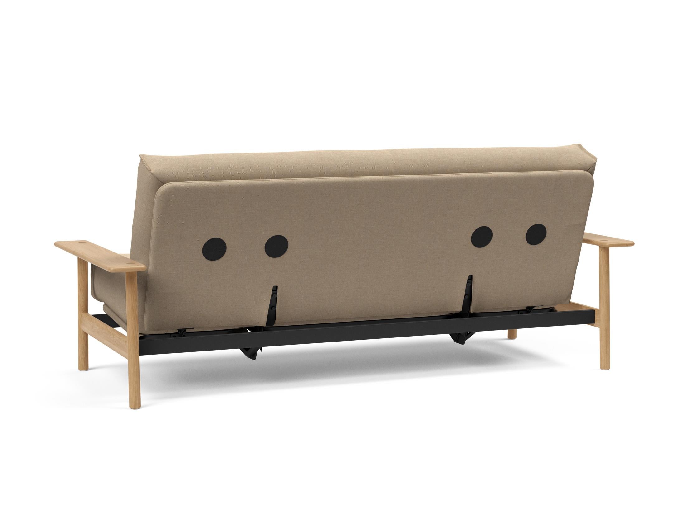 Erleben Sie das Balder Bettsofa 140 Nordic von Innovation Living – stilvoll, funktional und mit hochwertigem Soft Spring Bezug für erholsame Nächte.