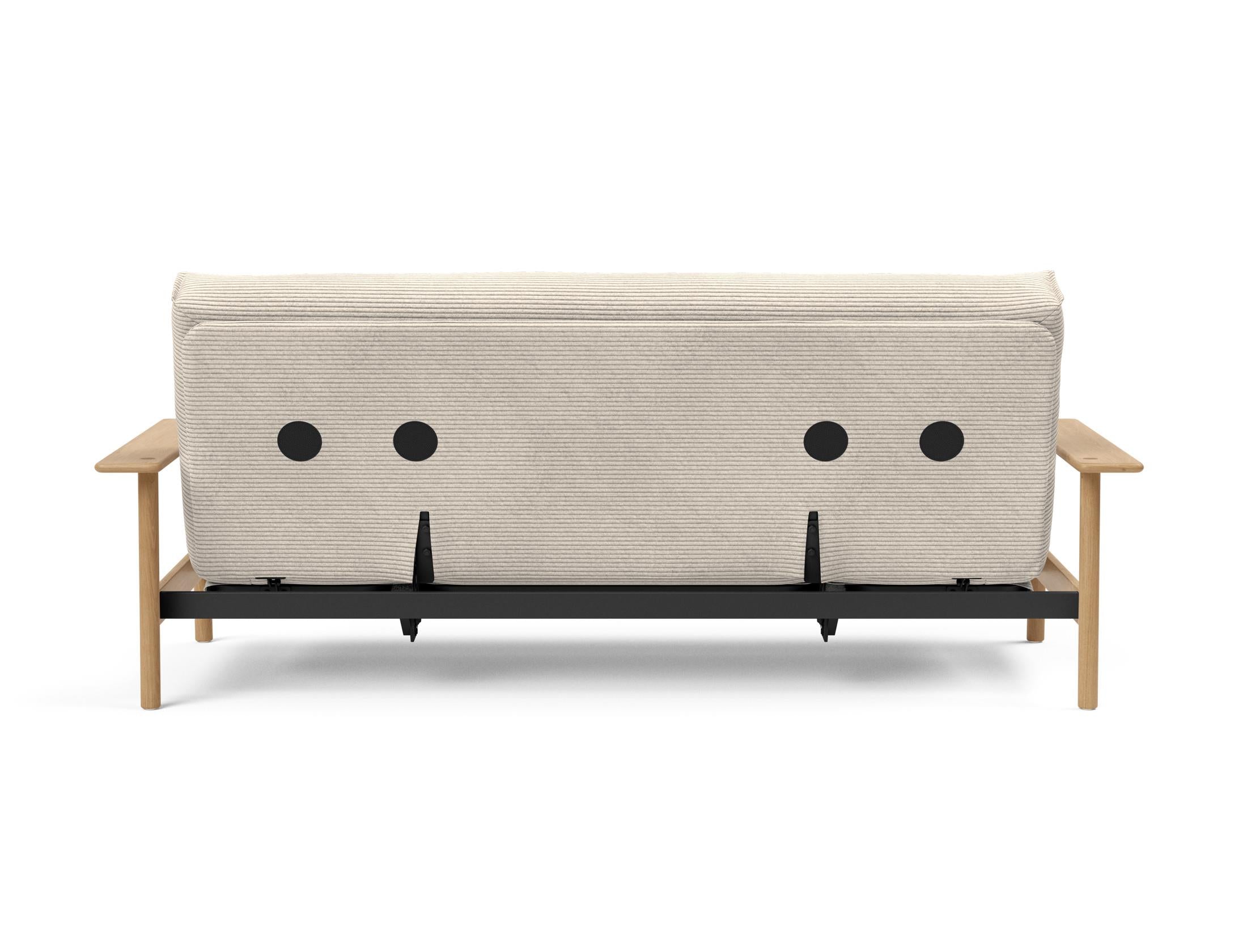 Entdecken Sie das Balder Bettsofa 140 Nordic von Innovation Living – elegantes Design, vielseitig nutzbar und mit komfortablem Soft Spring Bezug für besten Schlaf.