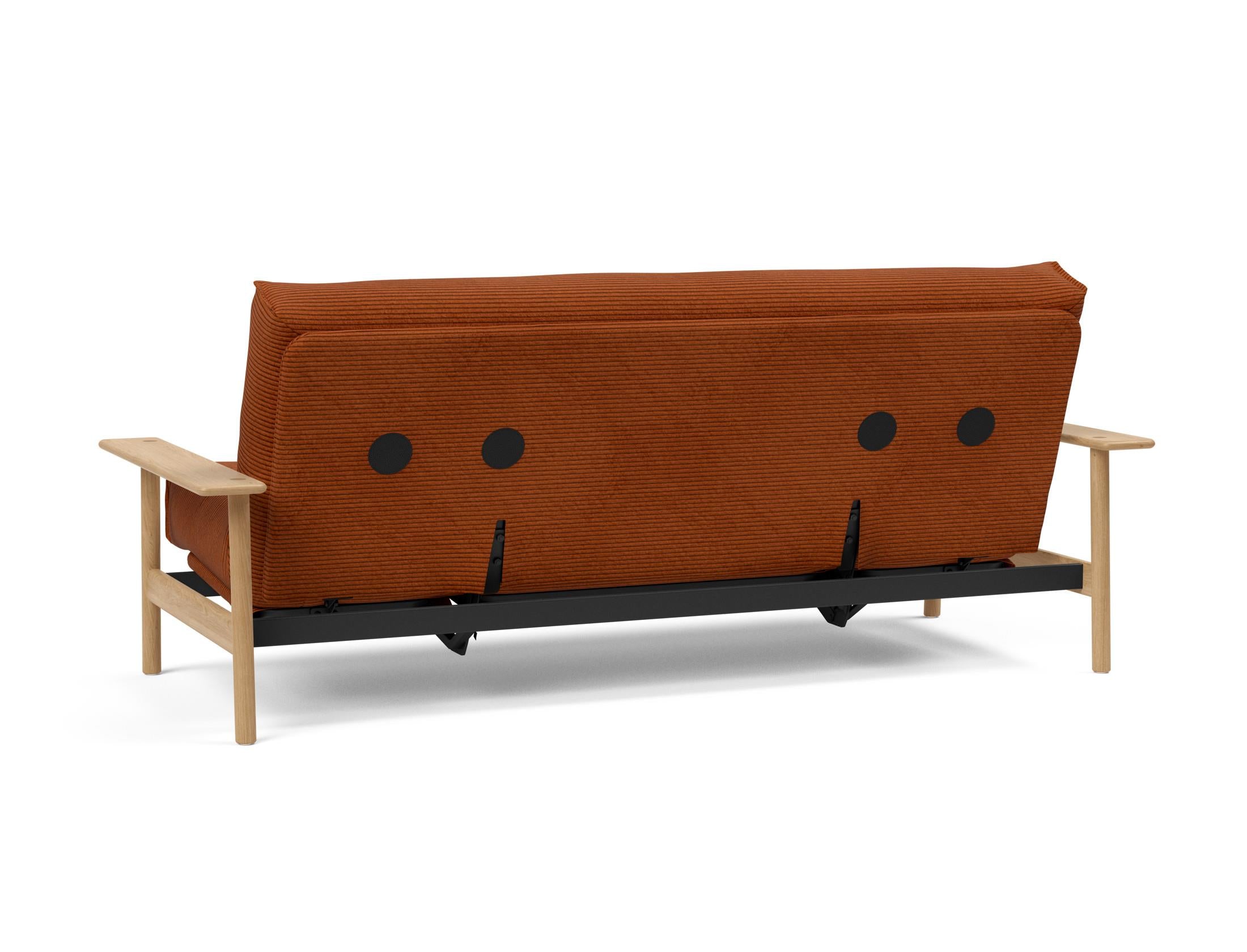 Erleben Sie das Balder Bettsofa 140 Nordic von Innovation Living – stilvoll, funktional und mit hochwertigem Soft Spring Bezug für erholsame Nächte.