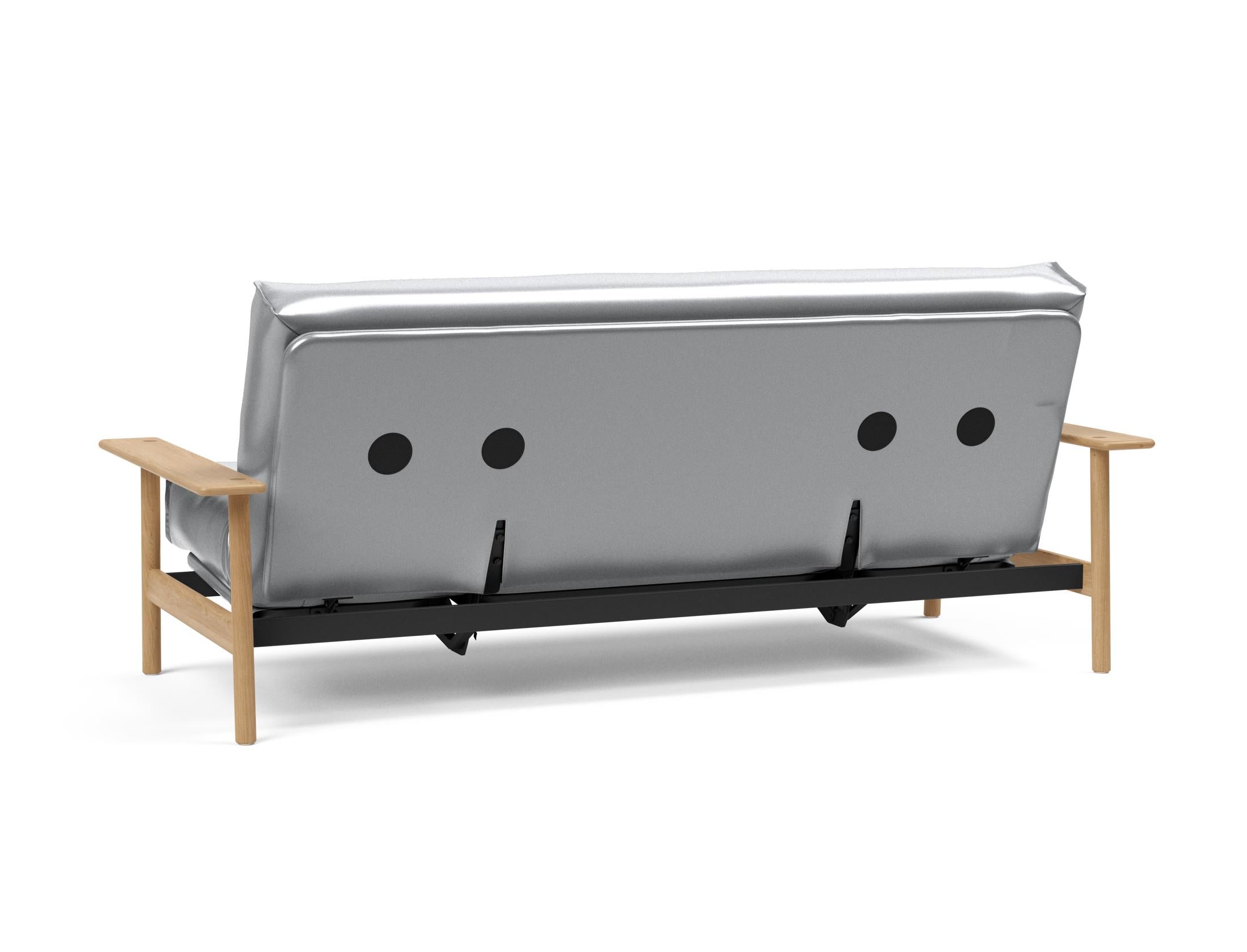 Erleben Sie das Balder Bettsofa 140 Nordic von Innovation Living – stilvoll, funktional und mit hochwertigem Soft Spring Bezug für erholsame Nächte.
