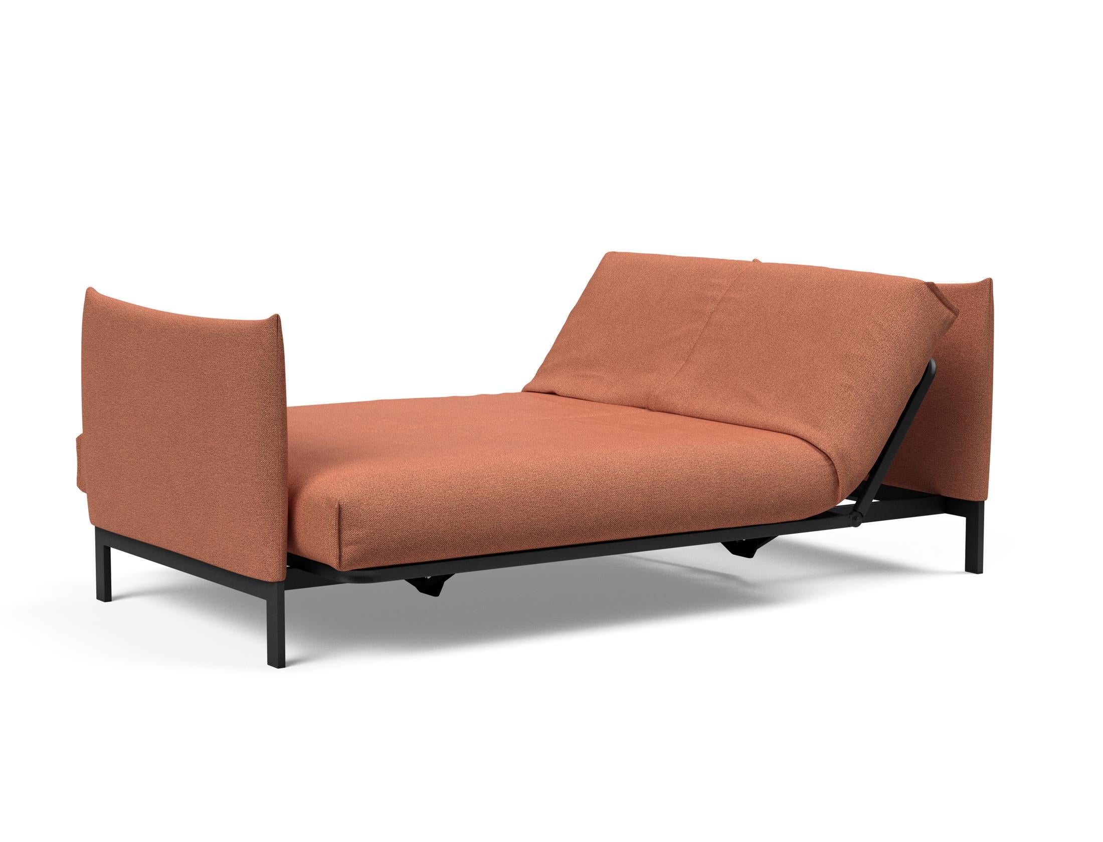 Erleben Sie das Junus 140 Bettsofa mit stilvollem Nordic Cover und Soft Spring, perfekt für gemütliche Abende und stilvolle Einrichtung.