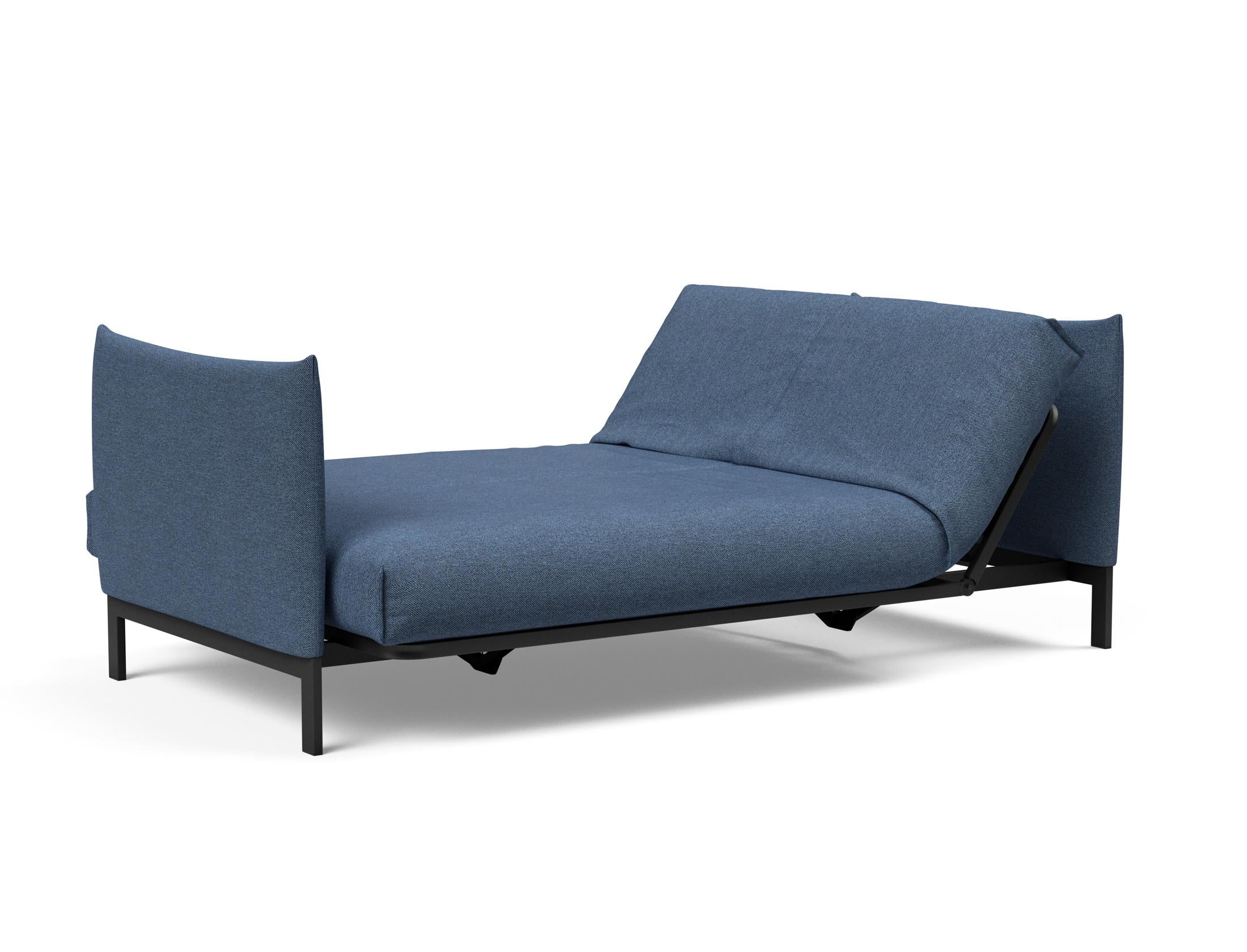 Erleben Sie das Junus 140 Bettsofa mit stilvollem Nordic Cover und Soft Spring, perfekt für gemütliche Abende und stilvolle Einrichtung.