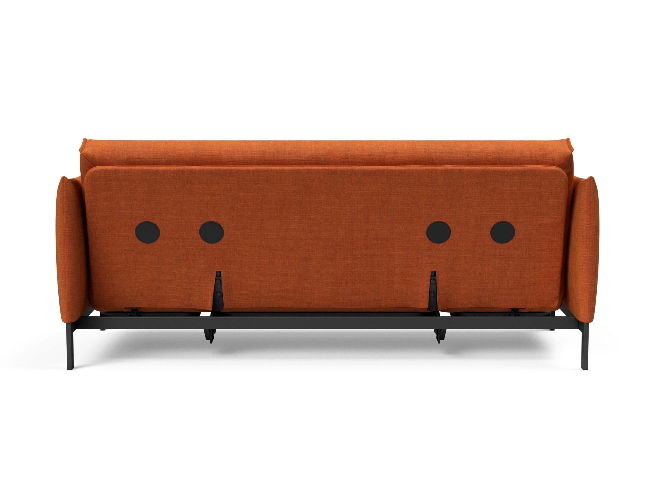 Erleben Sie das Junus 140 Bettsofa mit Nordic Cover von Innovation Living – eine perfekte Kombination aus modernem Stil und optimalem Komfort für Tag und Nacht.