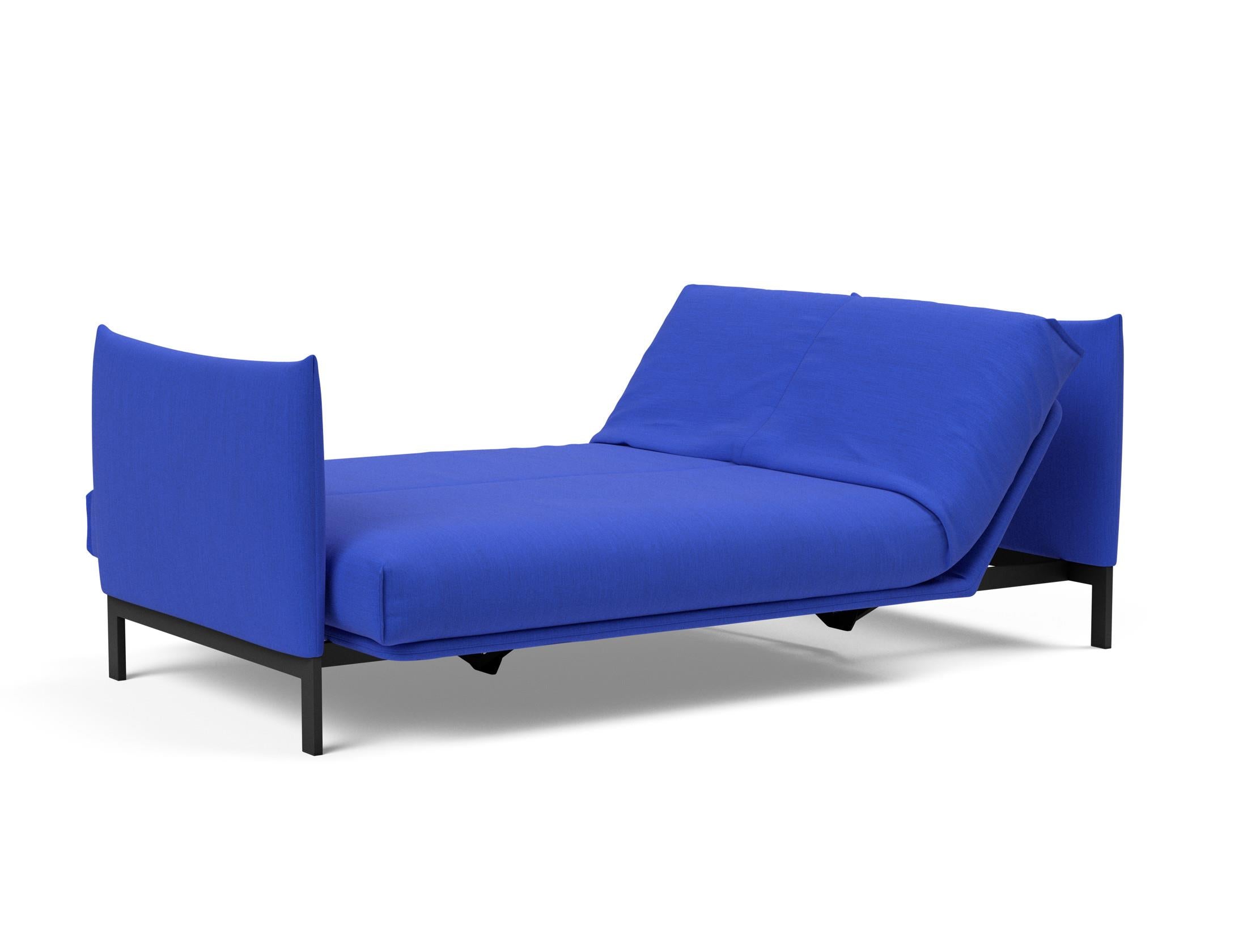 Erleben Sie das Junus 140 Bettsofa mit stilvollem Nordic Cover und Soft Spring, perfekt für gemütliche Abende und stilvolle Einrichtung.