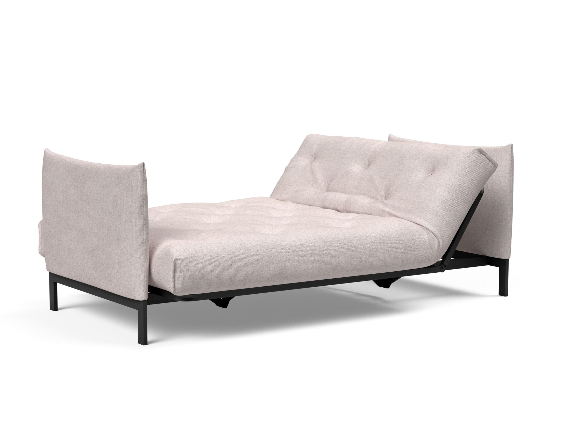 Entdecken Sie das Junus 140 Bettsofa Nordic: Elegantes Design trifft auf den komfortablen Soft Spring Bezug für erholsame Nächte und stilvolle Wohnräume.