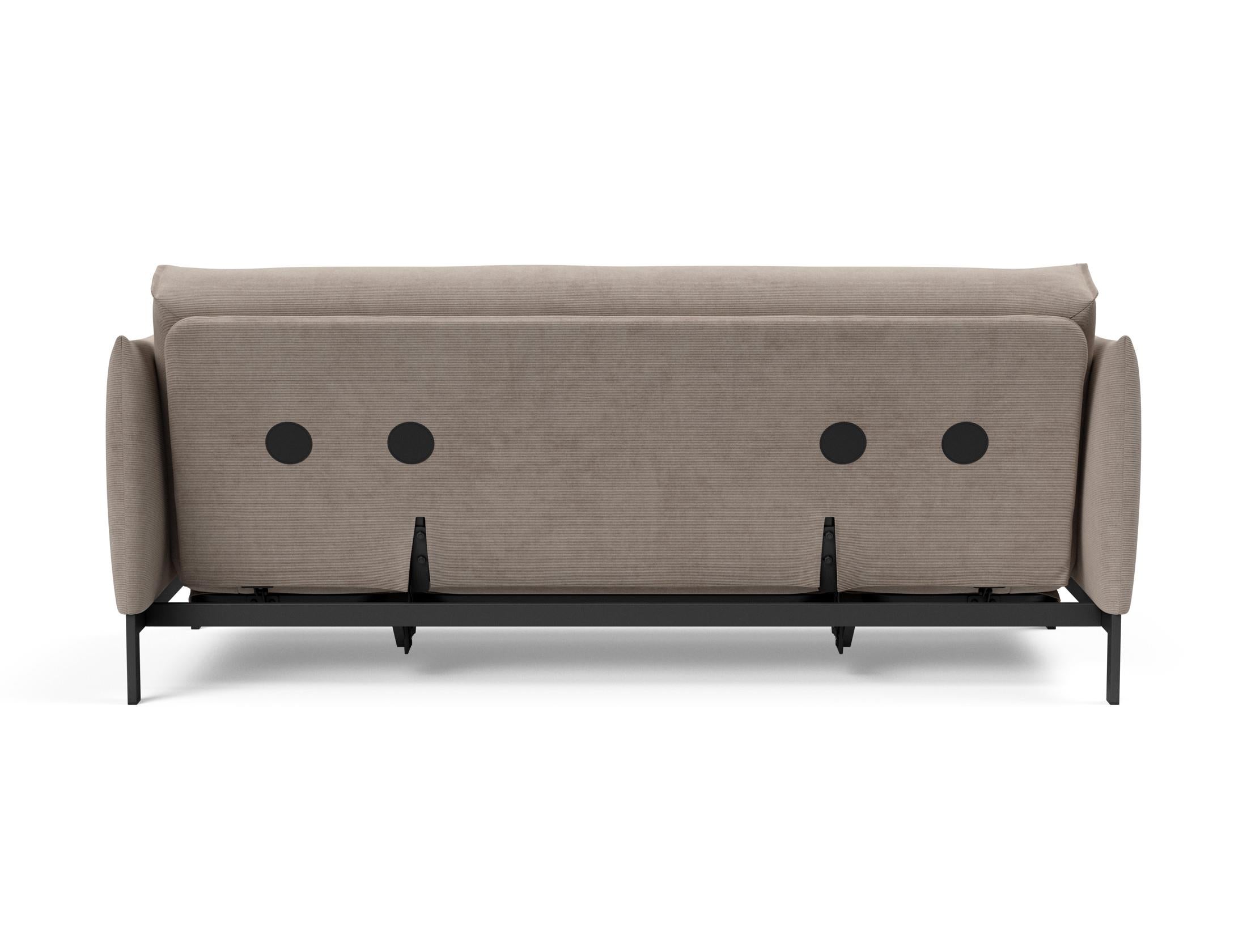 Erleben Sie das Junus 140 Bettsofa Nordic: Modernes Design und der weiche Soft Spring Bezug sorgen für höchsten Schlafkomfort und stilvolle Akzente.