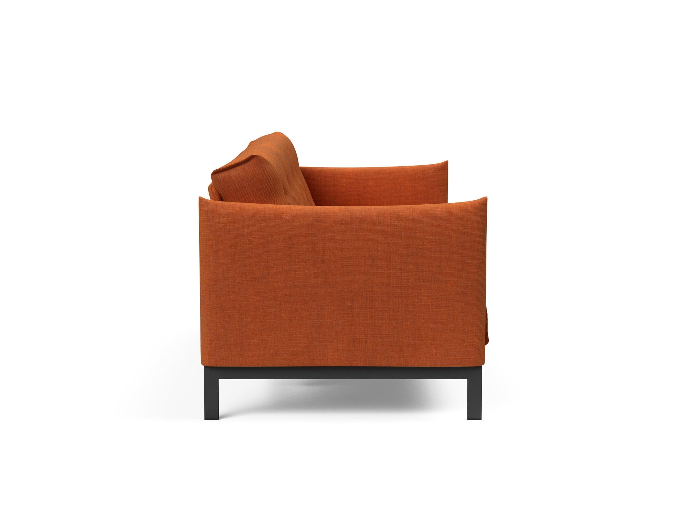 Entdecken Sie das Junus 140 Bettsofa Nordic: Elegantes Design trifft auf den komfortablen Soft Spring Bezug für erholsame Nächte und stilvolle Wohnräume.