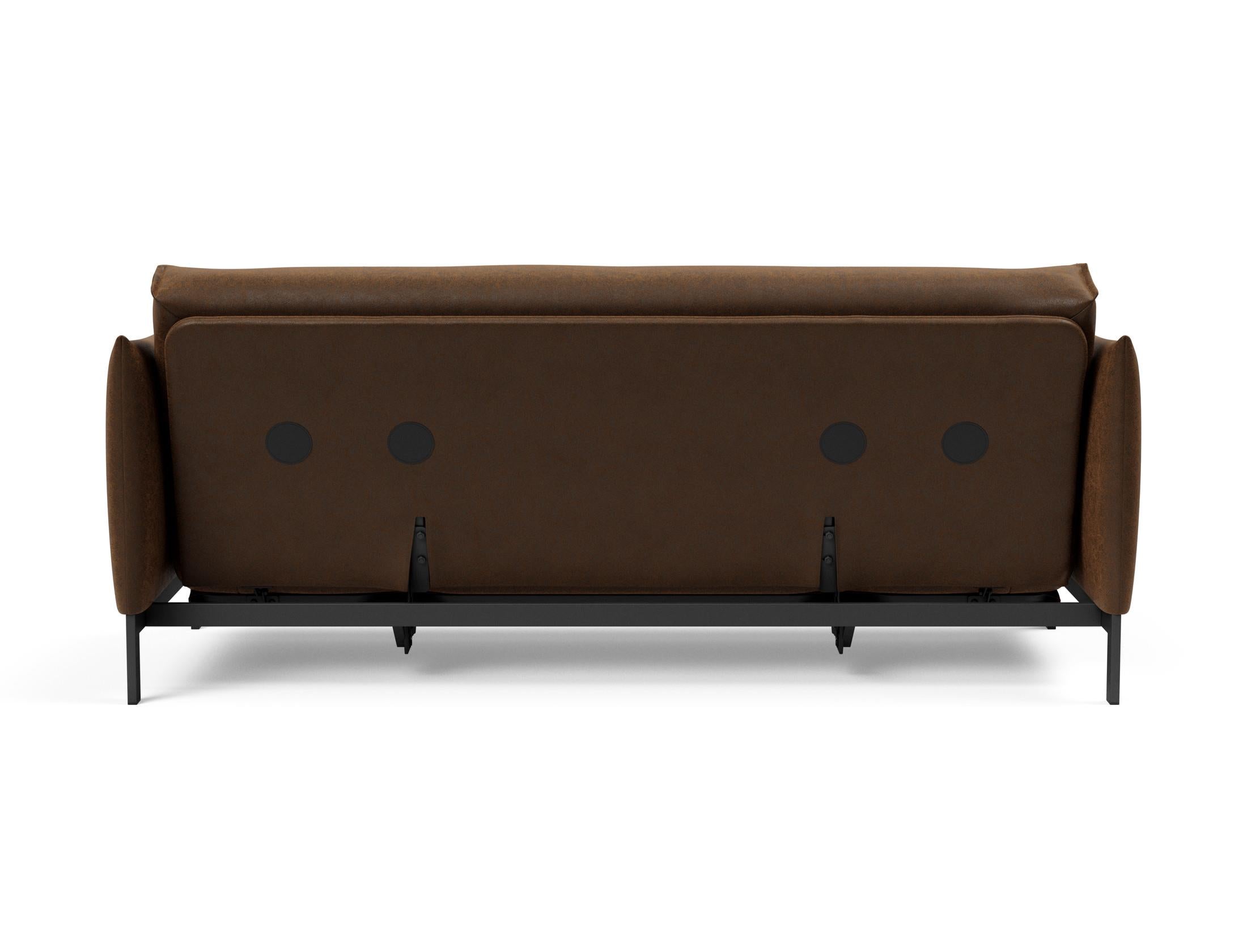 Erleben Sie das Junus 140 Bettsofa Nordic: Modernes Design und der weiche Soft Spring Bezug sorgen für höchsten Schlafkomfort und stilvolle Akzente.