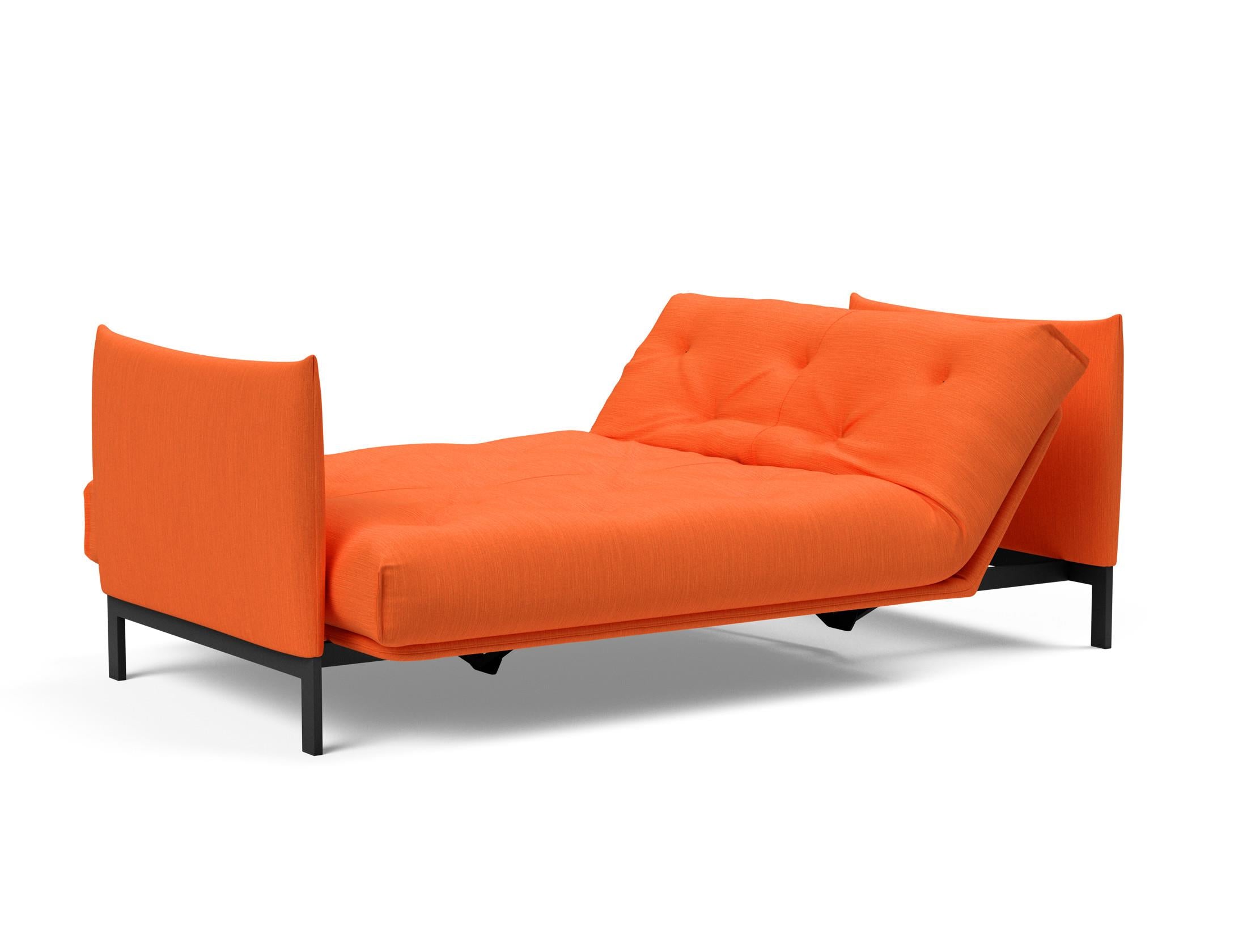 Entdecken Sie das Junus 140 Bettsofa Nordic: Elegantes Design trifft auf den komfortablen Soft Spring Bezug für erholsame Nächte und stilvolle Wohnräume.