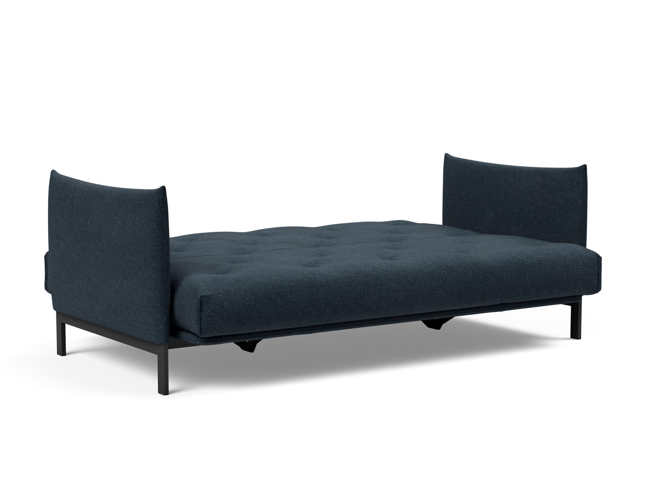 Erleben Sie das Junus 140 Bettsofa Nordic: Modernes Design und der weiche Soft Spring Bezug sorgen für höchsten Schlafkomfort und stilvolle Akzente.