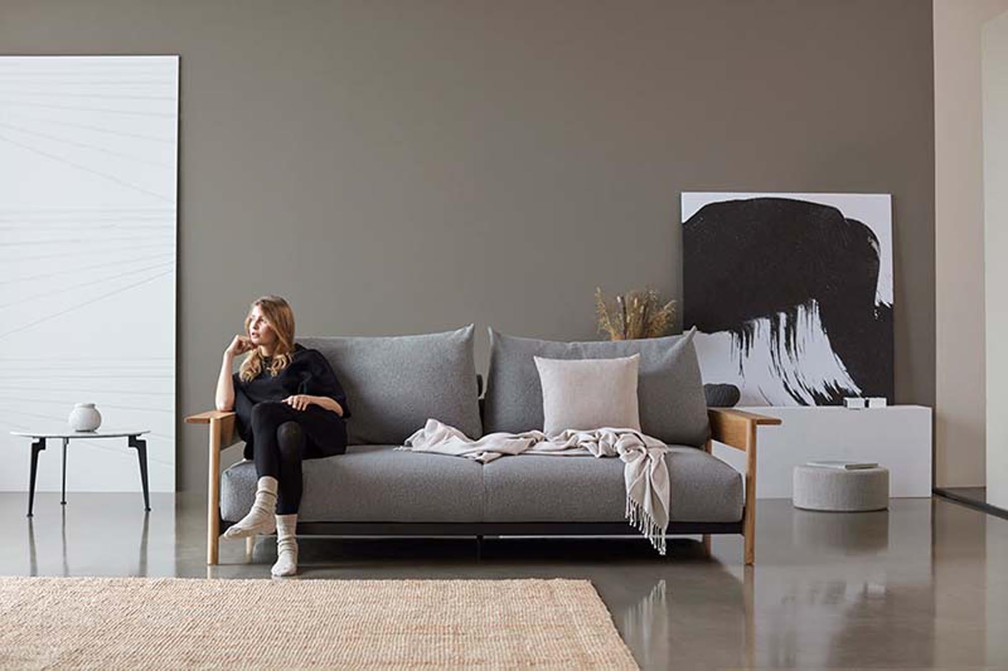 Malloy Sofabett 150: Stilvolles Schlafsofa mit cleverem Faltmechanismus, perfekt für kompakte Wohnräume und entspannende Nächte.