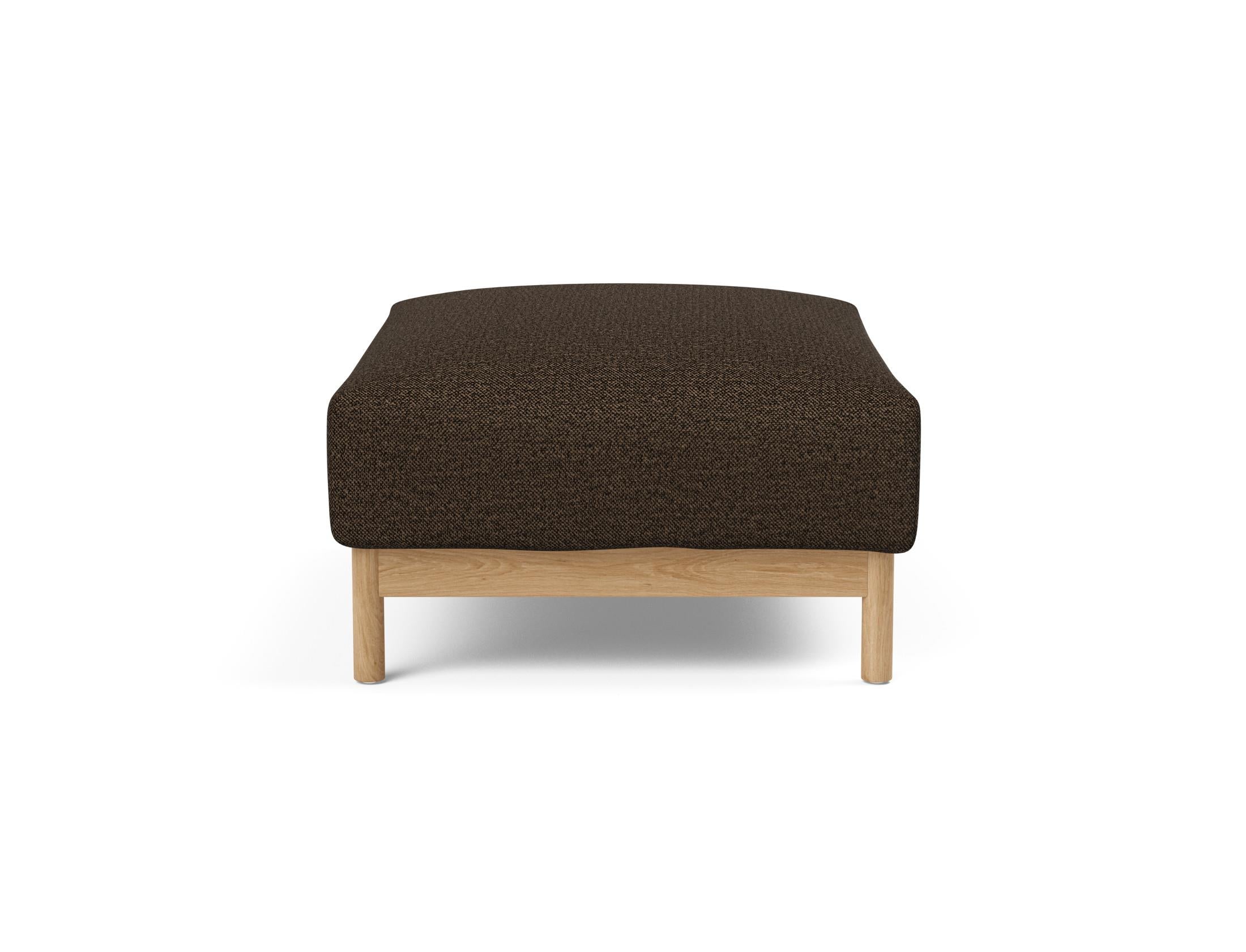 Der Malloy Ottoman von Innovation Living bietet stilvolle Vielseitigkeit. Perfekt als Hocker oder Fußablage, ergänzt er jedes moderne Zuhause.