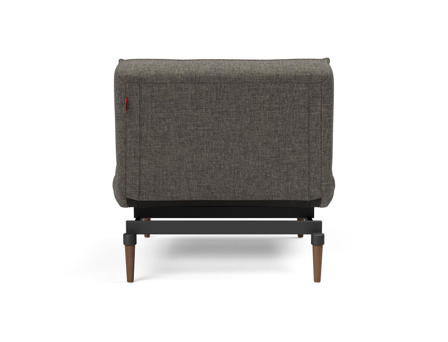 Entdecken Sie den eleganten Splitback Styletto Sessel von Innovation Living – ein perfektes Zusammenspiel aus Design, Komfort und Funktionalität.