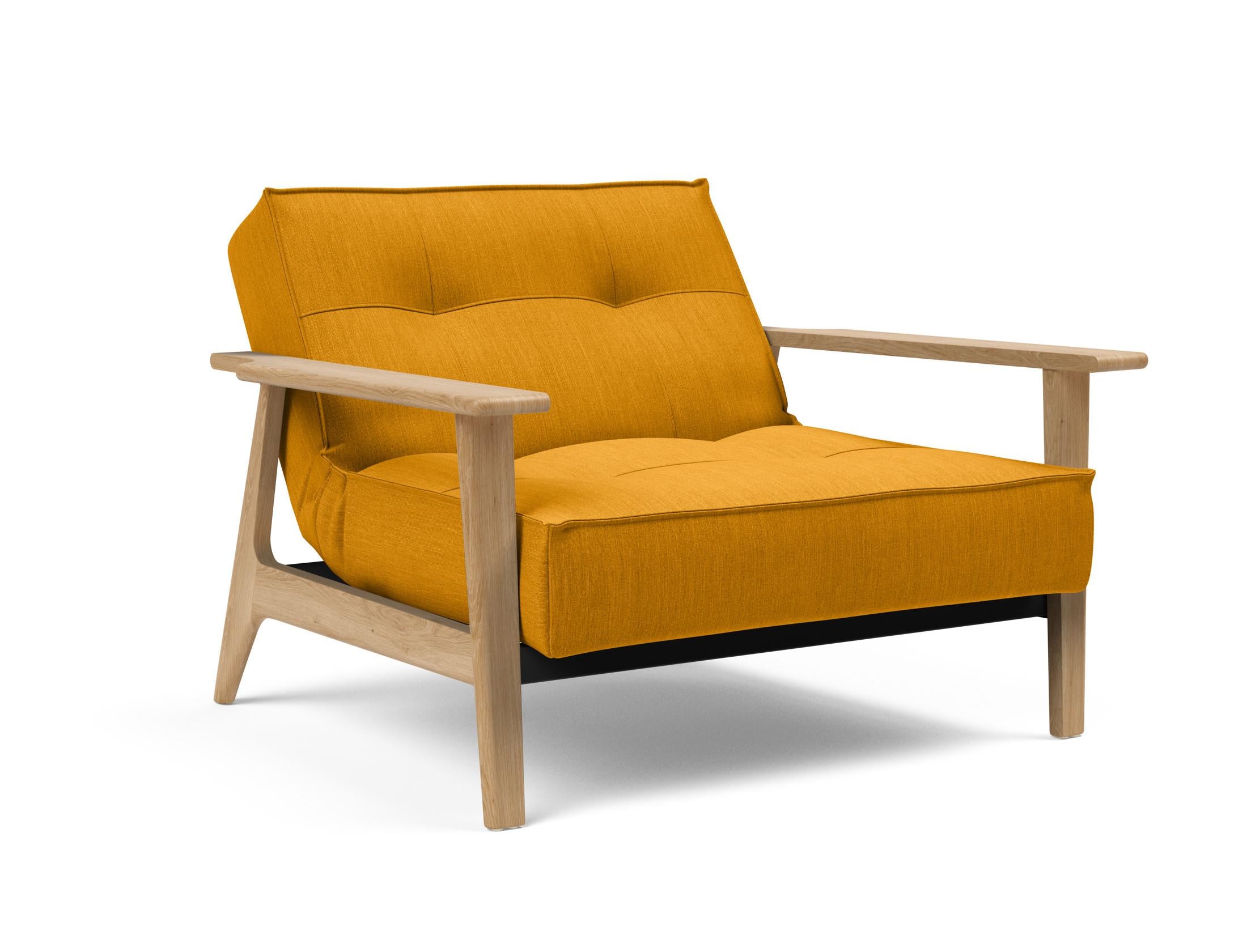 Erleben Sie den Splitback Frej Sessel: modernes dänisches Design, hochwertige Materialien und vielseitige Nutzungsmöglichkeiten für Ihr Zuhause.