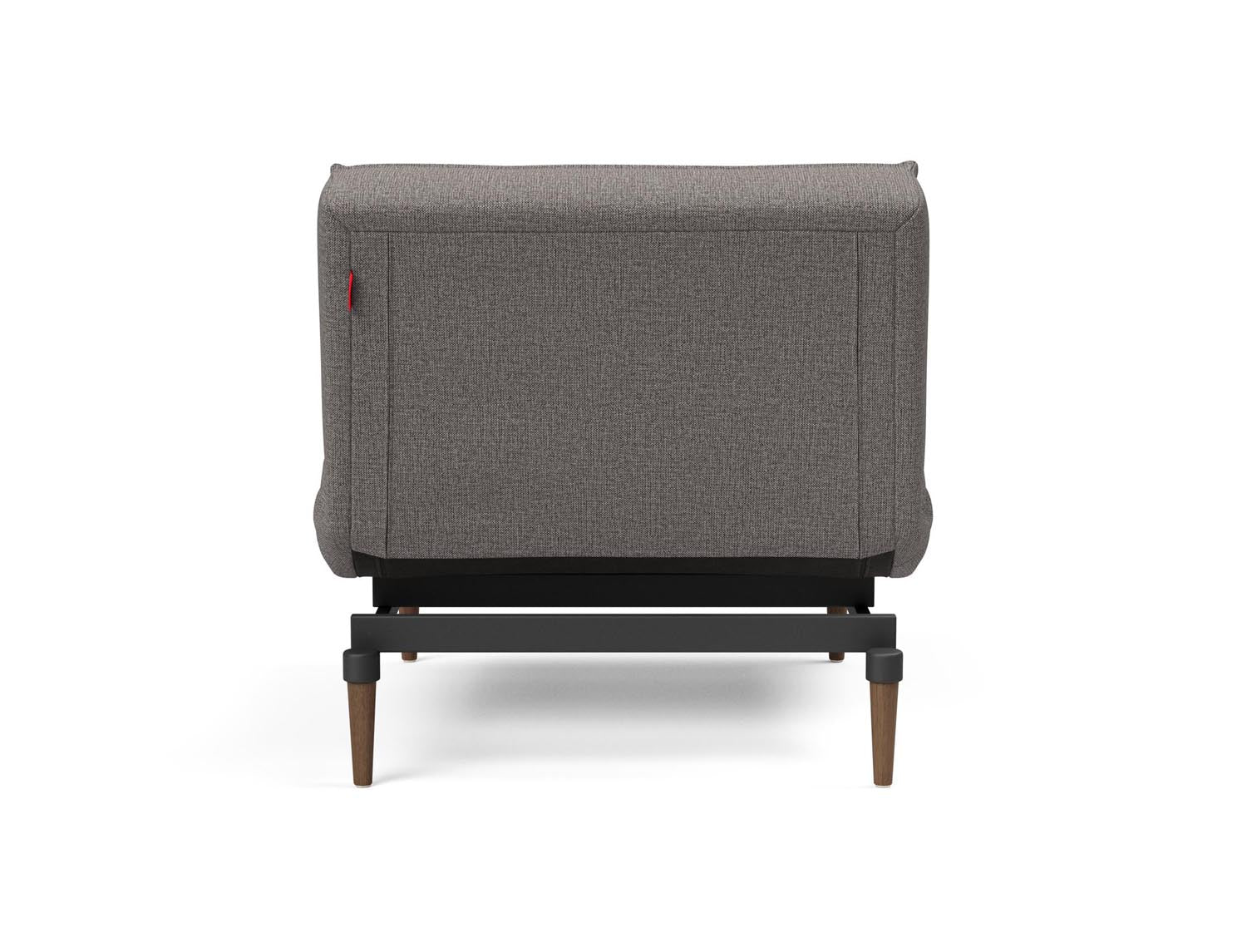 Entdecken Sie den eleganten Splitback Styletto Sessel von Innovation Living – ein perfektes Zusammenspiel aus Design, Komfort und Funktionalität.