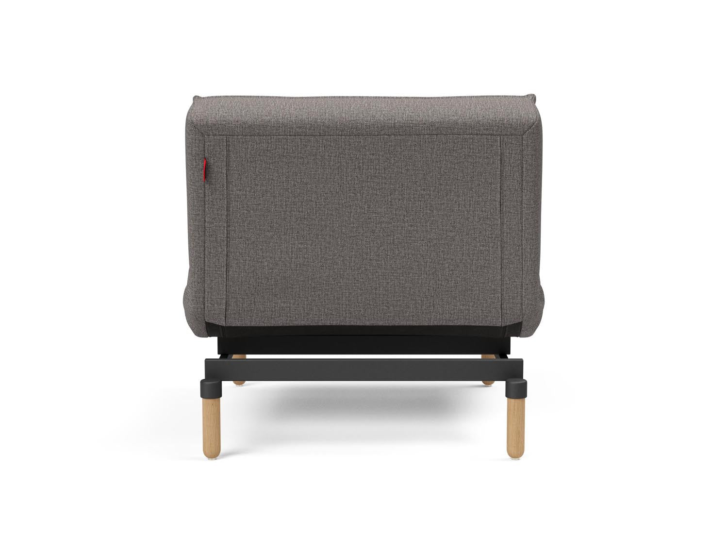 Entdecken Sie den Splitback Stem Sessel von Innovation Living: ein modernes Design mit robusten Stem-Beinen und erstklassigem Komfort für Ihr Zuhause.