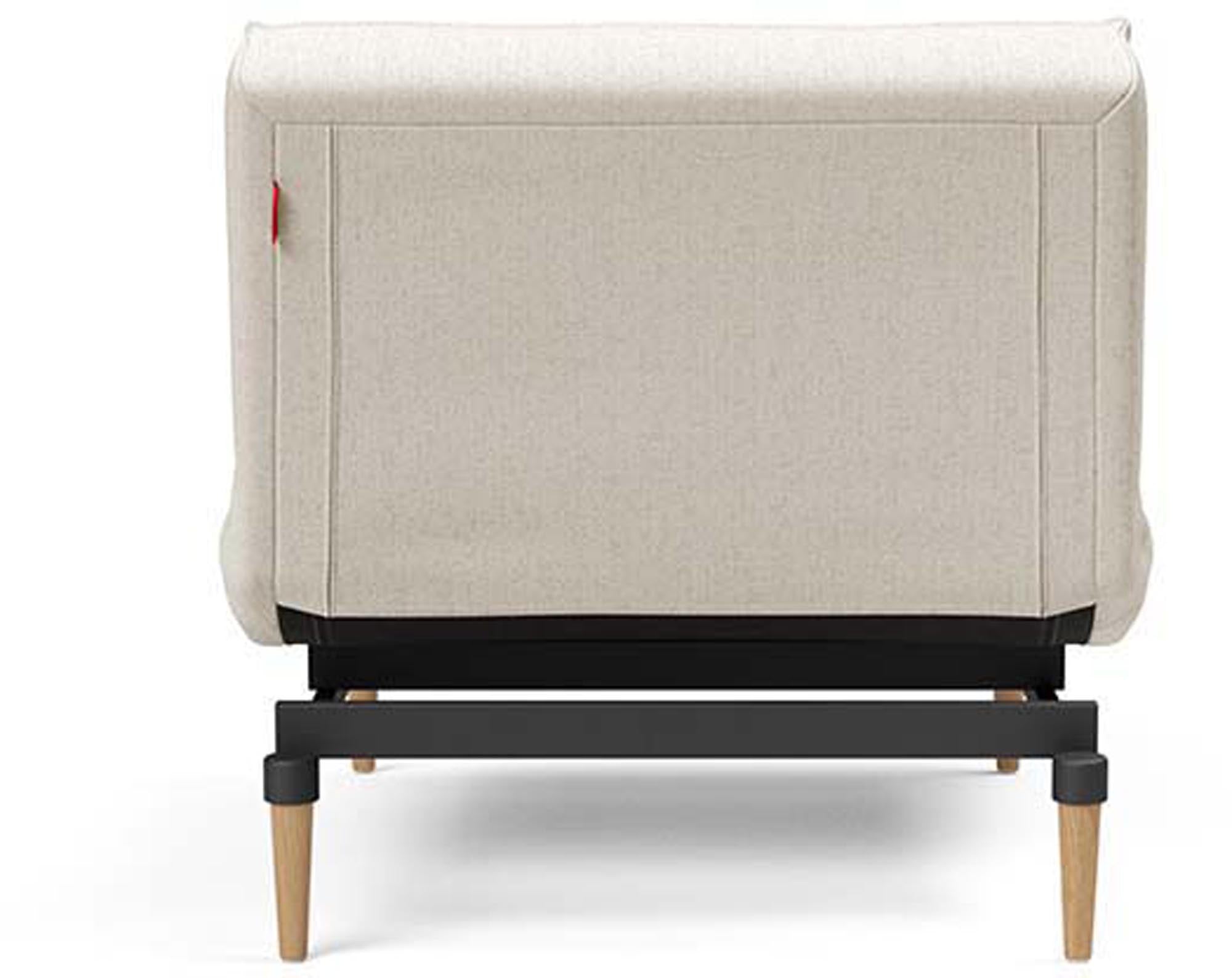 Entdecken Sie den eleganten Splitback Styletto Sessel von Innovation Living – ein perfektes Zusammenspiel aus Design, Komfort und Funktionalität.