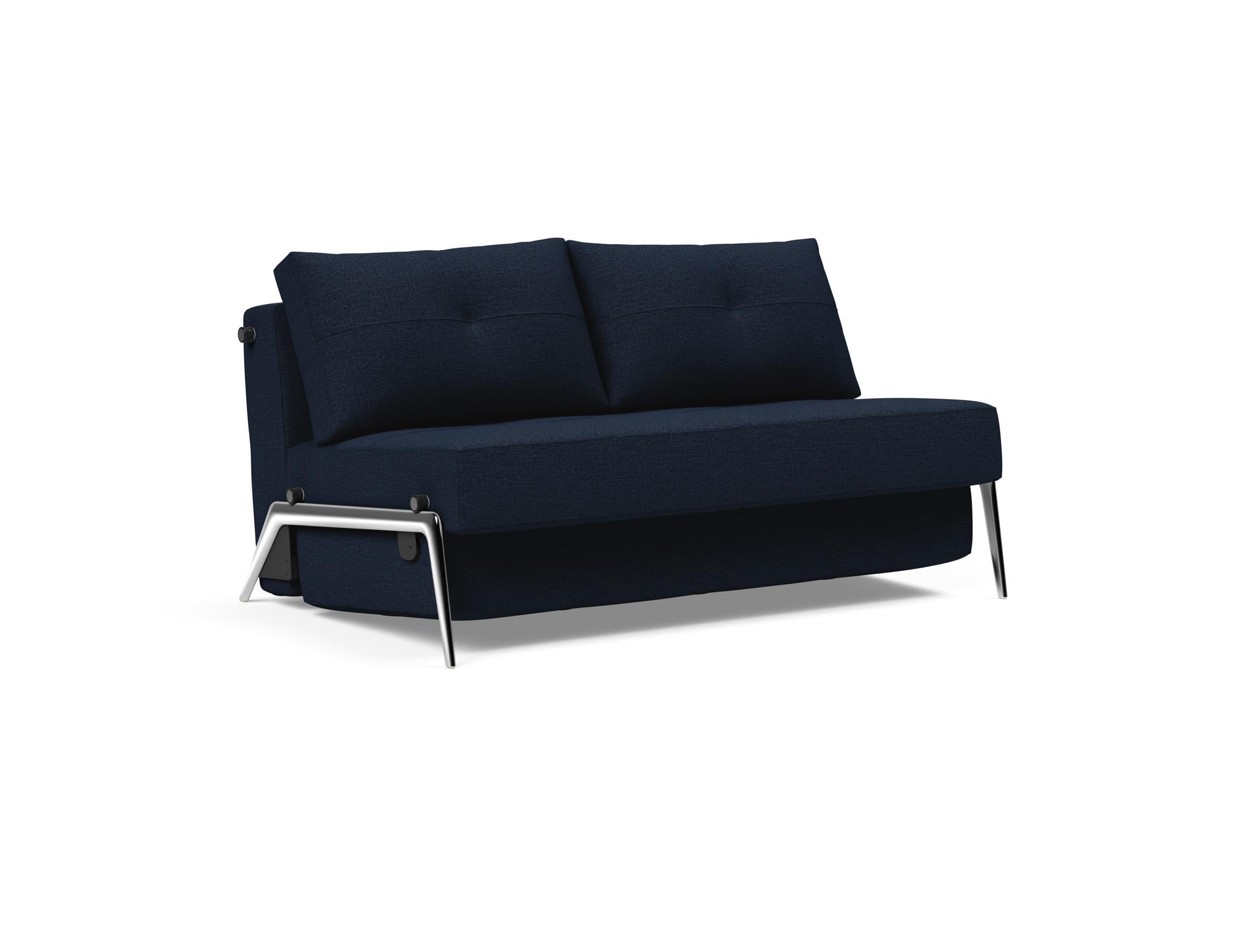 Cubed Klappsofa 140: Kompaktes Design trifft Funktionalität. Verwandelt sich schnell in ein Bett und bietet Stauraum für Bettzeug.