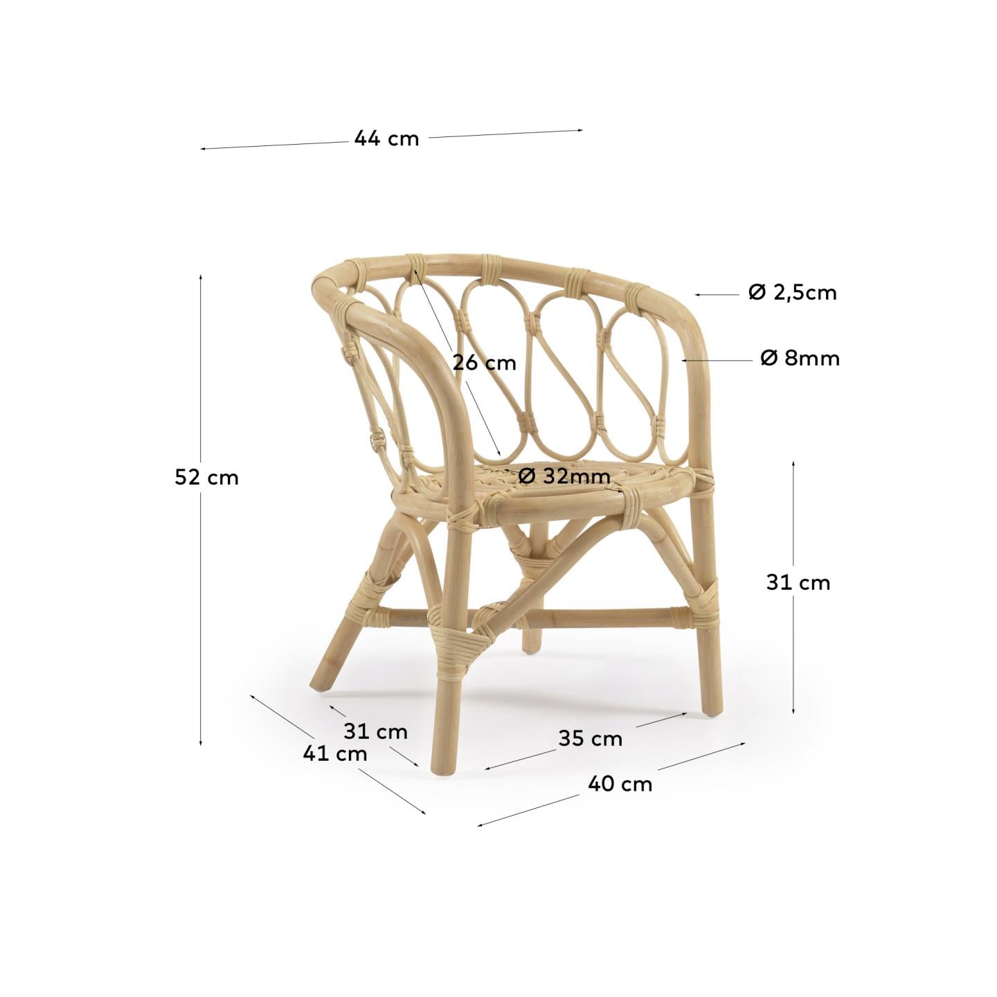 Der Lumila Kinderstuhl aus Rattan von Kave Home kombiniert natürlichen Charme mit Funktionalität, perfekt für Kinderzimmer oder Wohnräume.