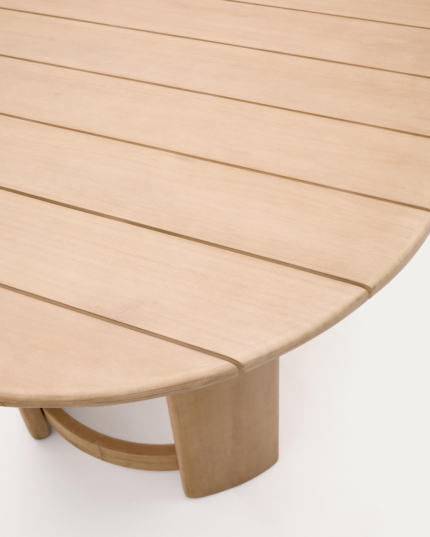 Eleganter Xoriguer Tisch aus hochwertigem Eukalyptusholz (FSC 100%), 280 x 110 cm – ideal für stilvolle Gartenmomente.