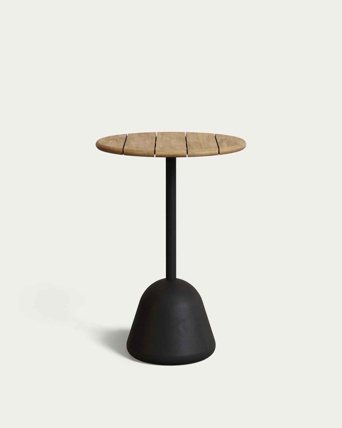 Hoher Saura Bar-Tisch schwarzer Stahl und Akazienholz mit natürlichem Finish 95xØ70 FSC 100% in Schwarz, Natur präsentiert im Onlineshop von KAQTU Design AG. Hochtisch Outdoor ist von Kave Home