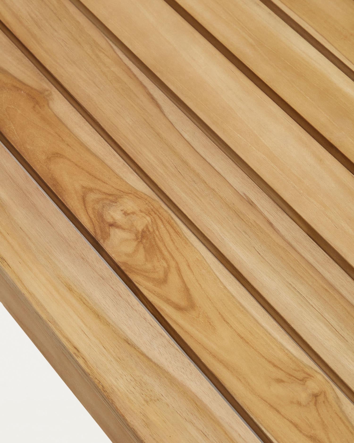Eleganter Couchtisch aus massivem Teakholz, 150 x 71 cm, von Kave Home. Perfekt für stilvolle und moderne Wohnräume.