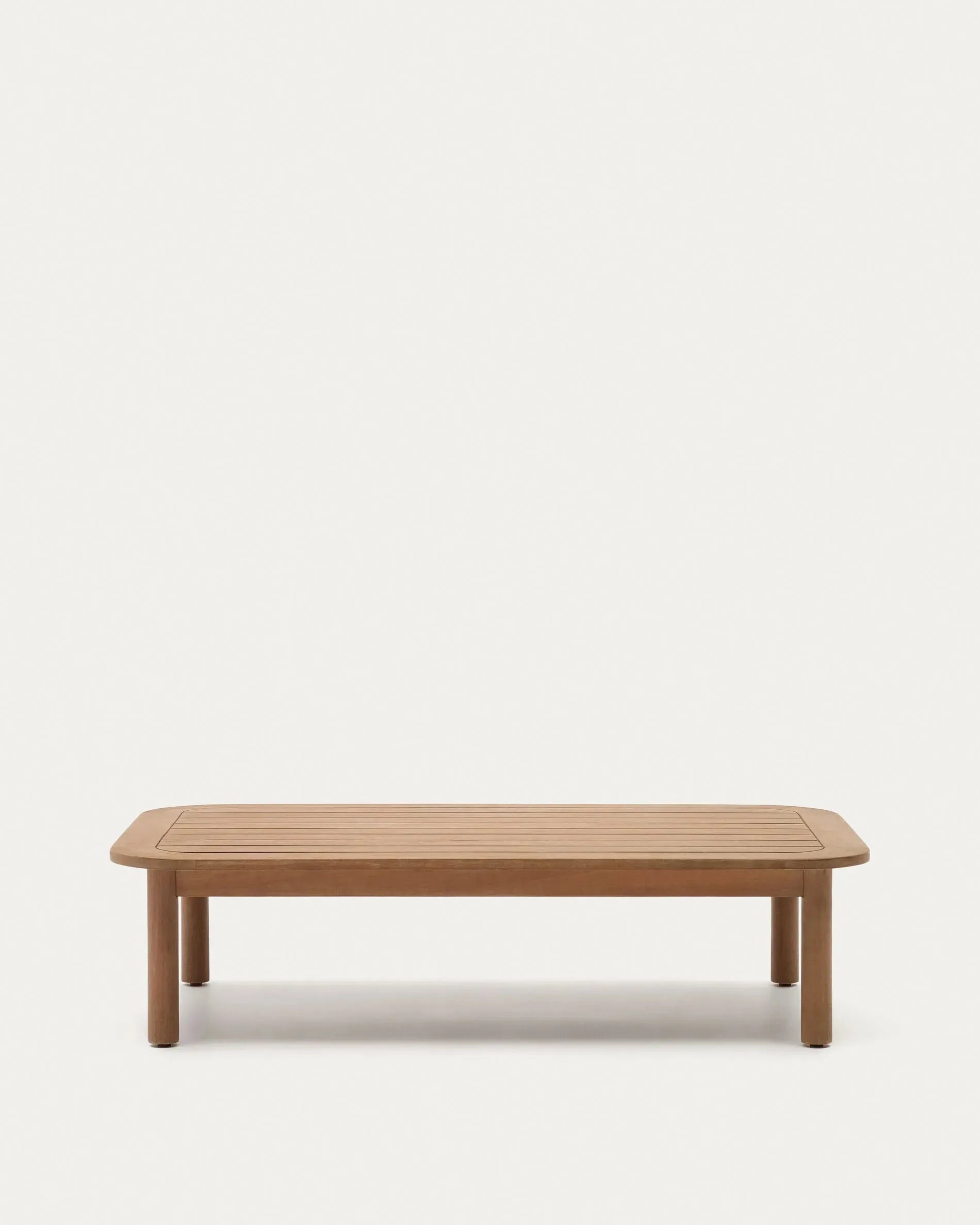 Eleganter Sacova Couchtisch aus massivem Eukalyptusholz, 100% FSC-zertifiziert, ideal für den Outdoor-Bereich, 140x89 cm.