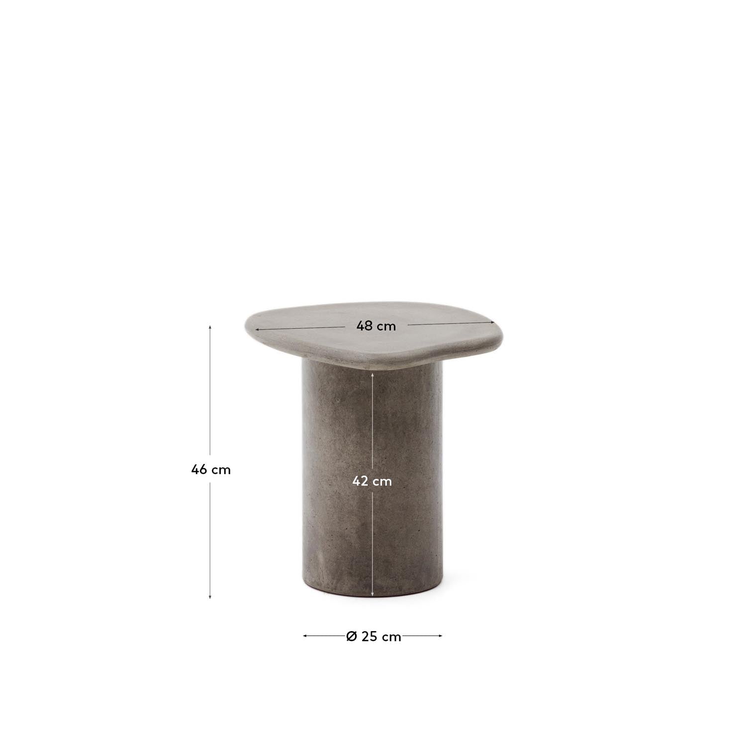 Entdecke den stilvollen Macarella Beistelltisch aus Zement (48 x 47 cm) von Kave Home – ideal für drinnen und draußen, robust und elegant.