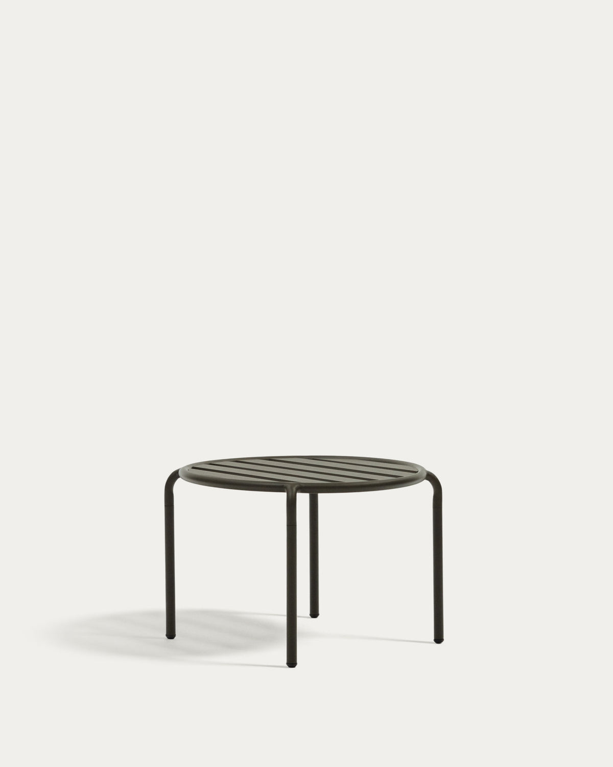 Joncols garden side table made of aluminum with green finish Ø 60 cm