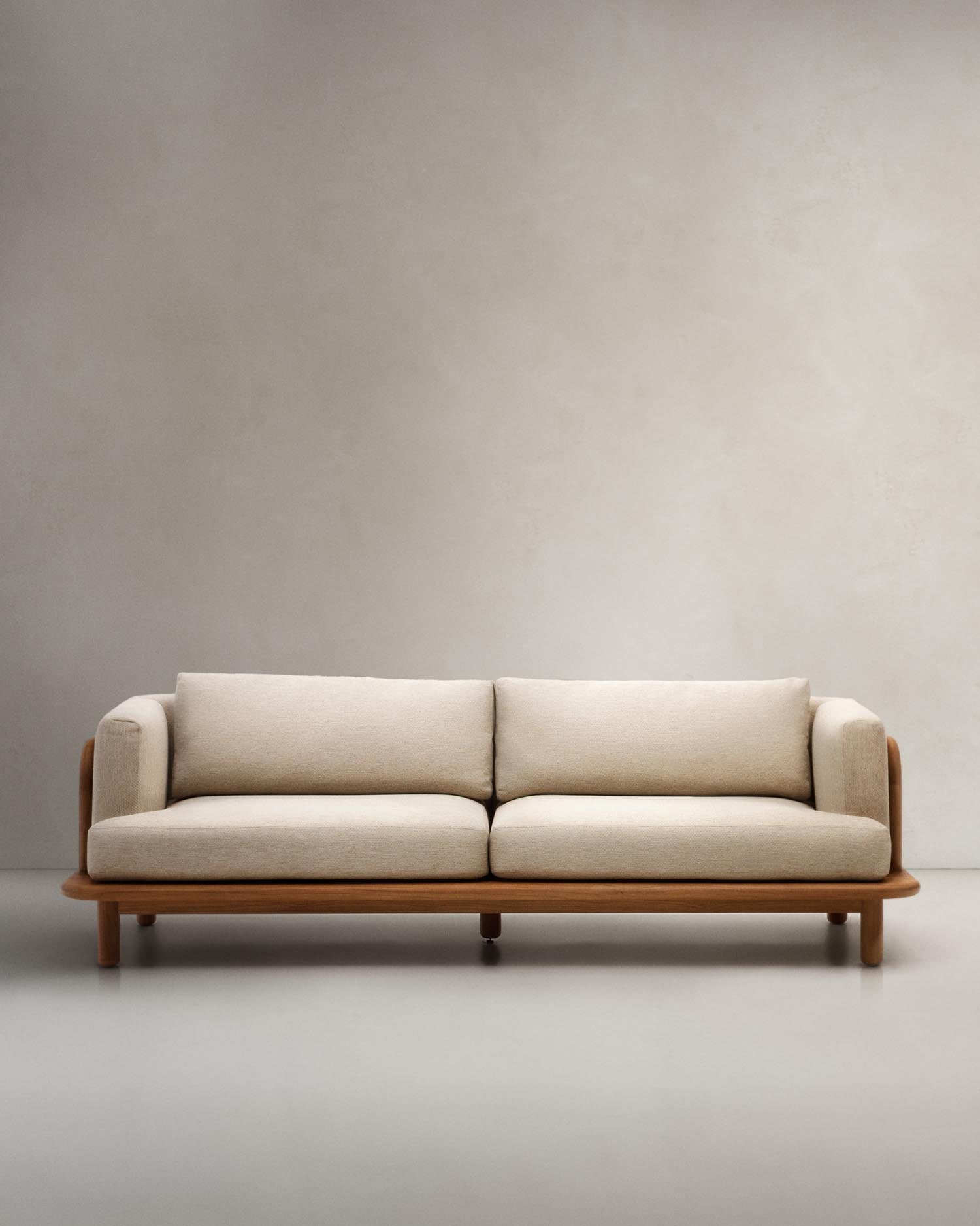 Das Turqueta 3-Sitzer-Sofa aus FSC-Teakholz bietet stilvollen Komfort und Nachhaltigkeit für Ihren Aussenbereich.