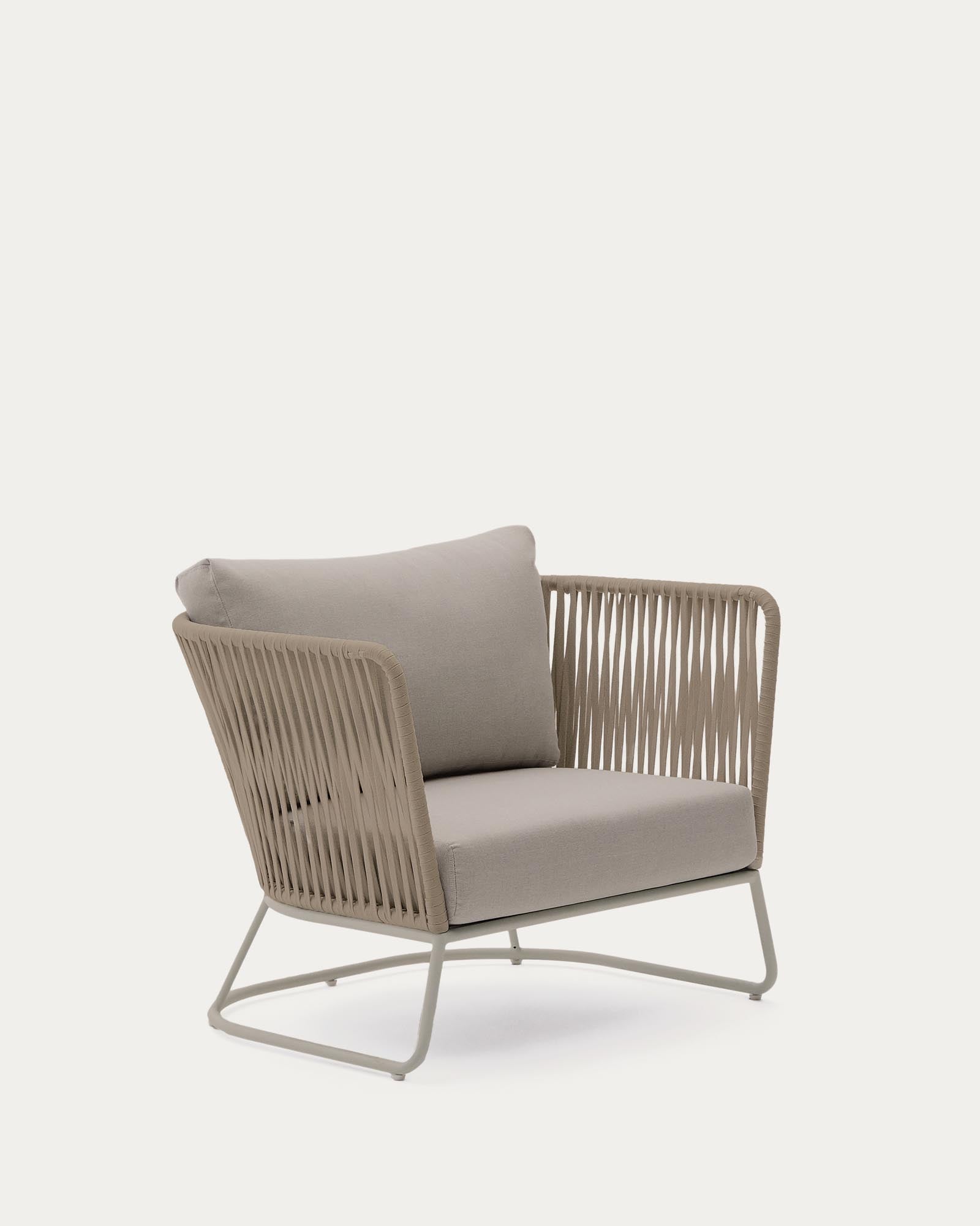 Outdoor-Sessel Saconca aus Seil und beige verzinktem Stahl in Beige präsentiert im Onlineshop von KAQTU Design AG. Outdoor-Sessel ist von Kave Home