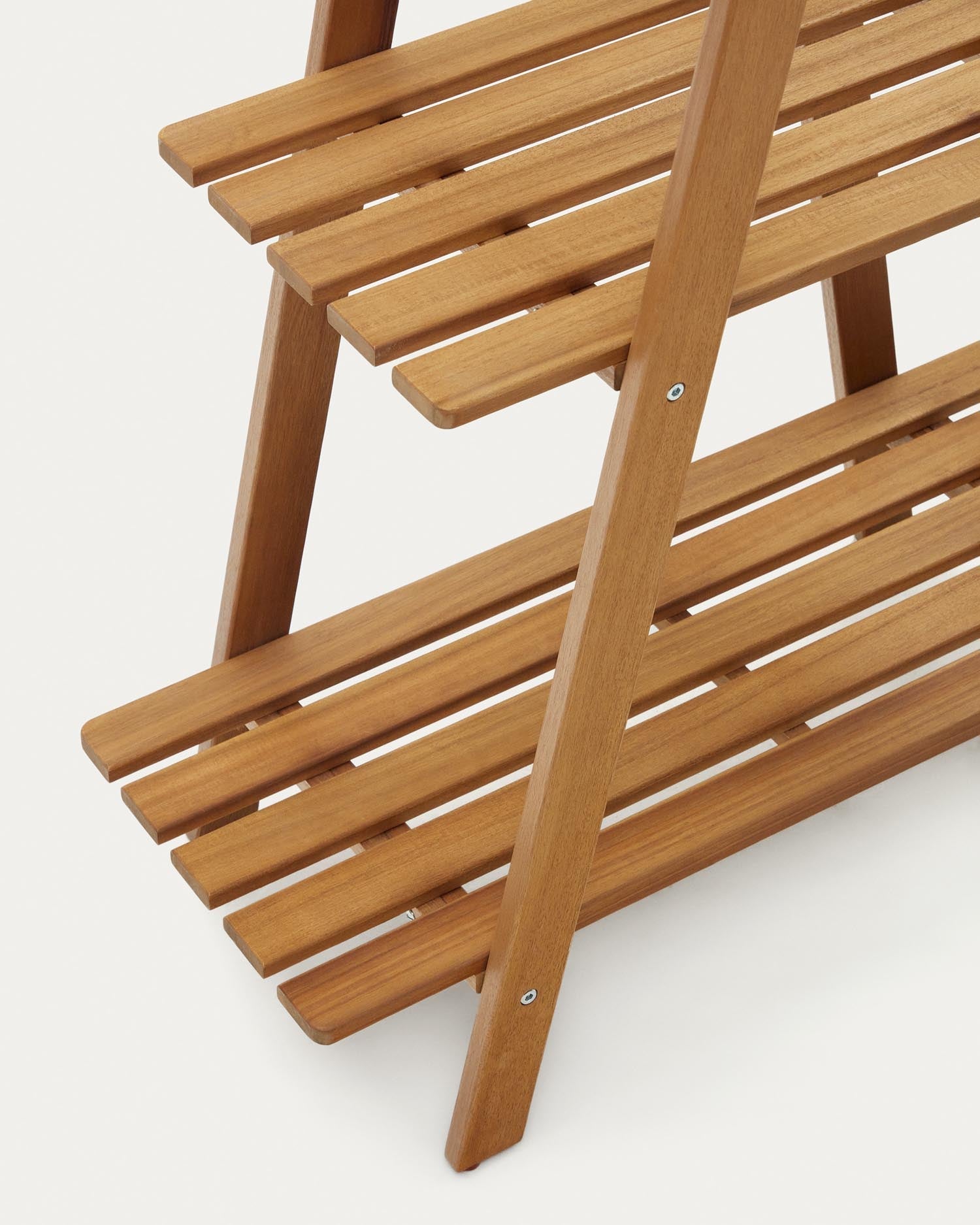 Outdoor Regal aus Akazienholz, 80x140 cm, FSC-zertifiziert. Perfekt für Garten oder Terrasse, robust und nachhaltig.