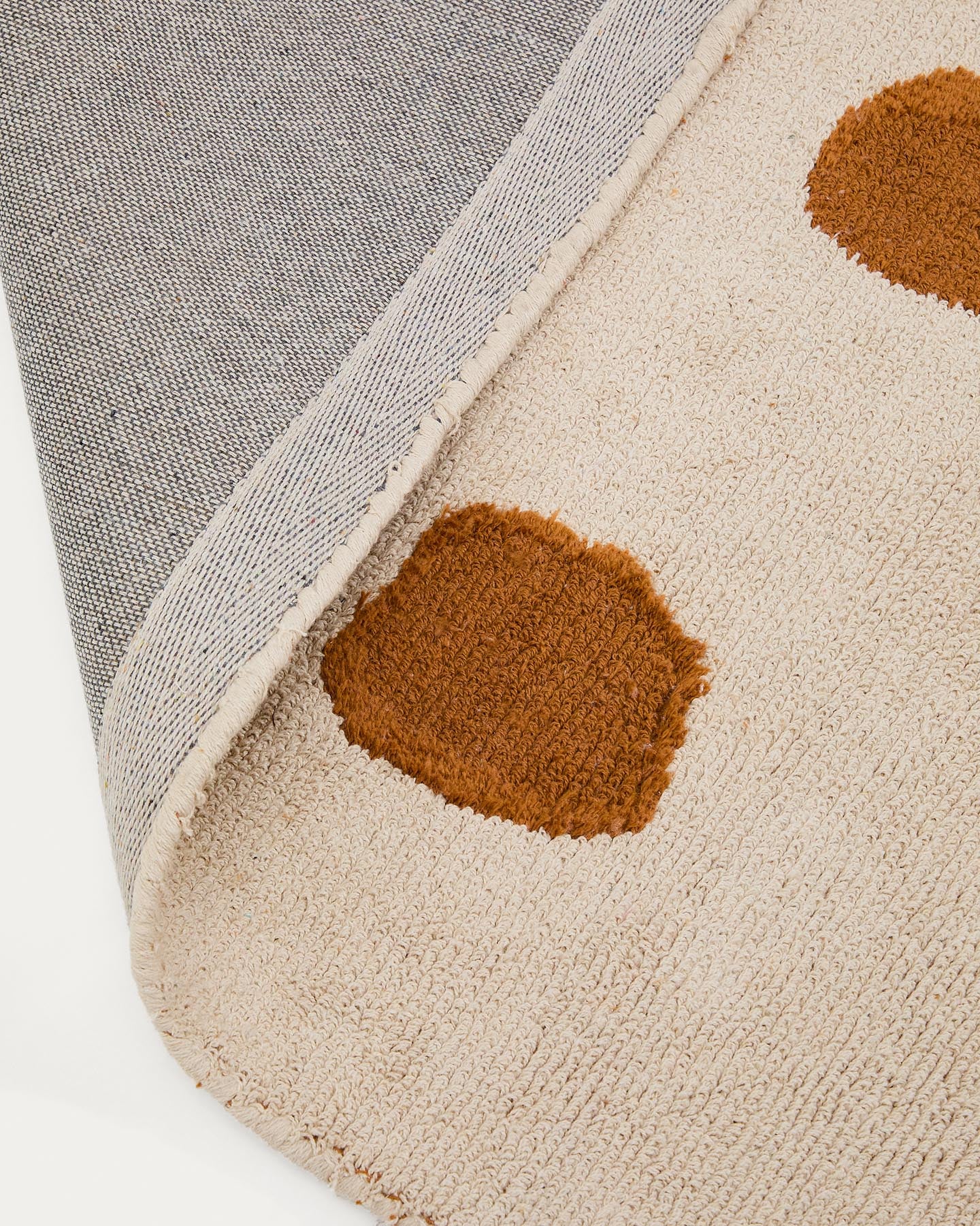 Beigefarbener Baumwollteppich Tandani mit Gepardendesign in Orange, 90 x 150 cm in Mehrfarbig präsentiert im Onlineshop von KAQTU Design AG. Teppich ist von Kave Home