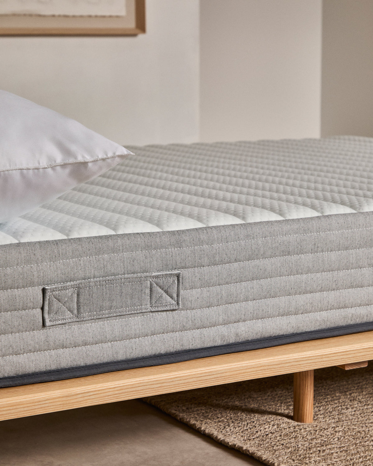 Juno Taschenfederkernmatratze 160 x 200 cm in Weiss, Grau präsentiert im Onlineshop von KAQTU Design AG. Matratze ist von Kave Home