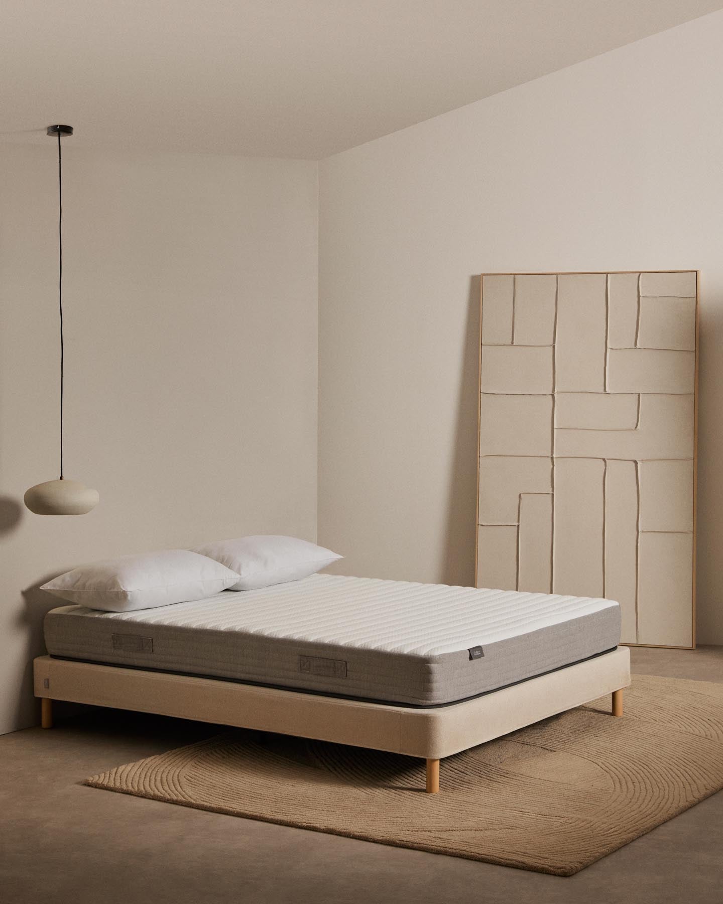 Yoko Schaumstoffmatratze 150 x 200 cm in Weiß präsentiert im Onlineshop von KAQTU Design AG. Matratze ist von Kave Home