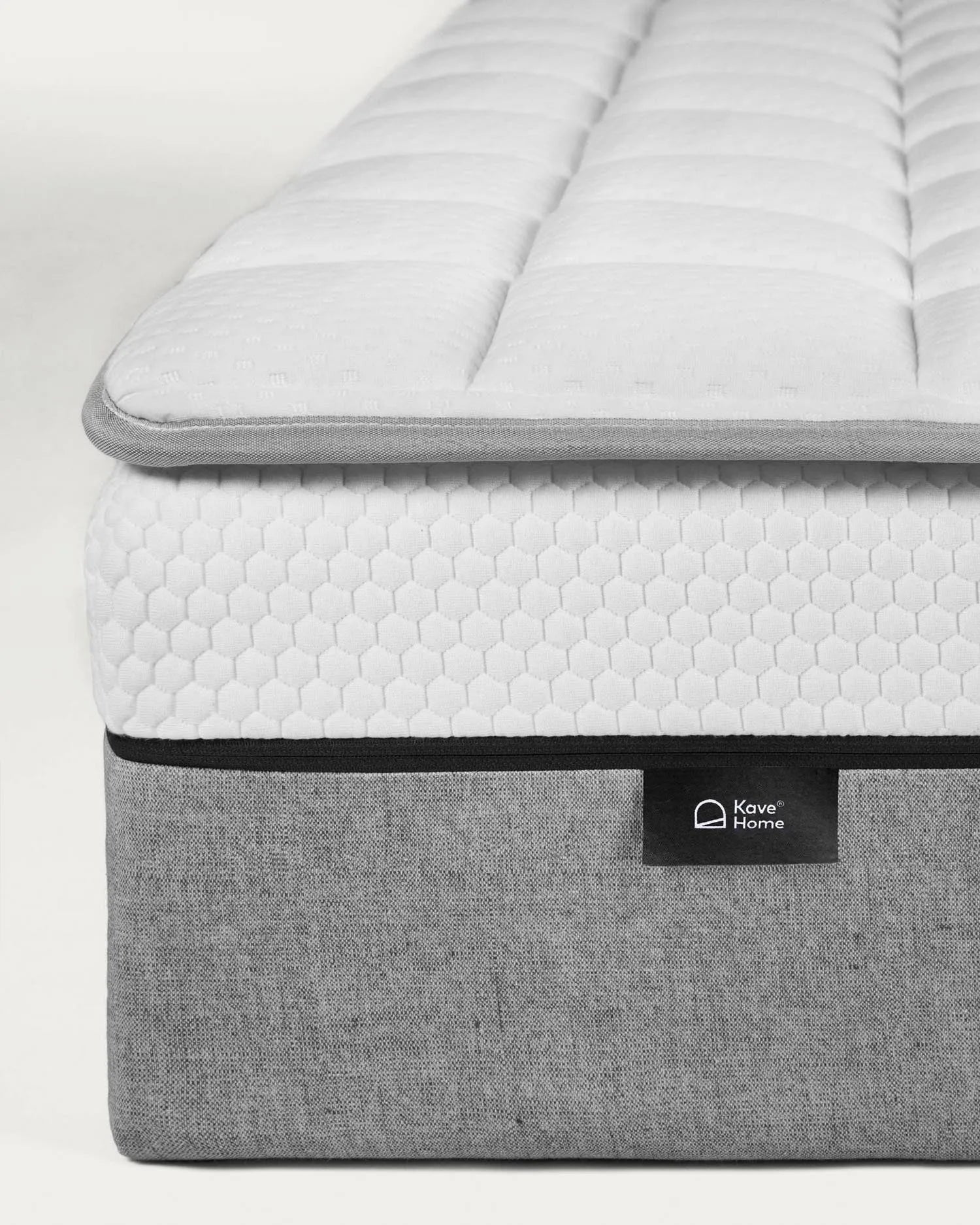 Freya Matratzen Topper 90x190 cm von Kave Home: Komfortabler Topper für erholsamen Schlaf und optimale Unterstützung.