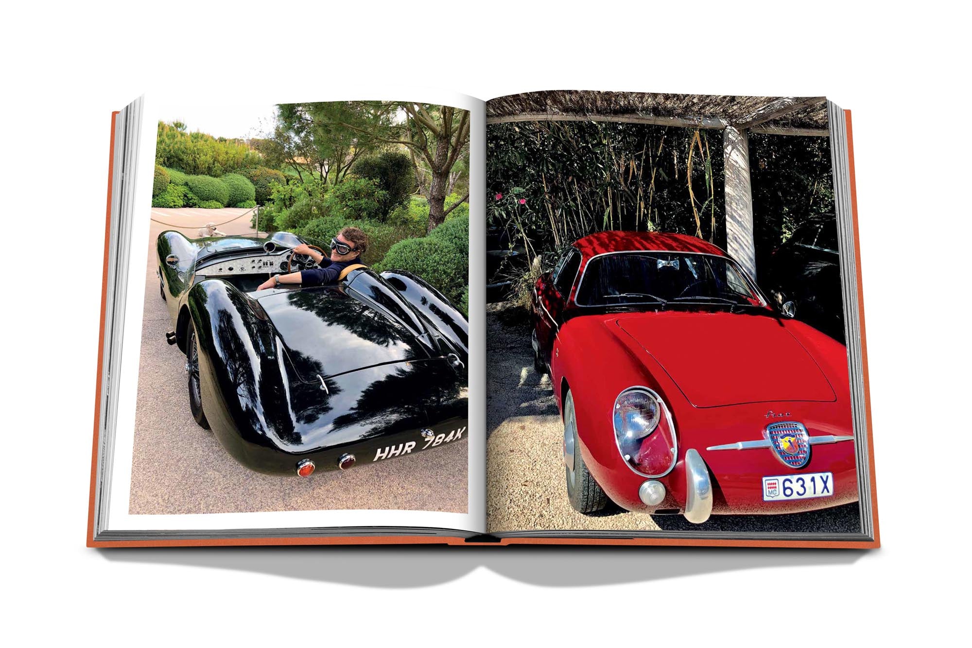 Entdecken Sie den Glanz von St. Tropez im Assouline Buch – ein stilvolles Werk über Luxus, Mode und mediterranen Lebensstil.