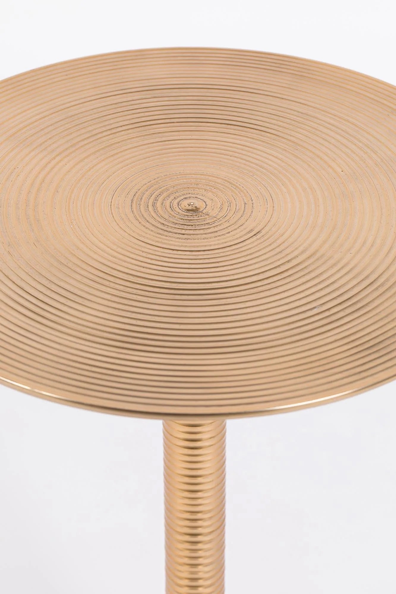 HYPNOTISING ROUND Beistelltisch in Gold präsentiert im Onlineshop von KAQTU Design AG. Beistelltisch ist von Bold Monkey