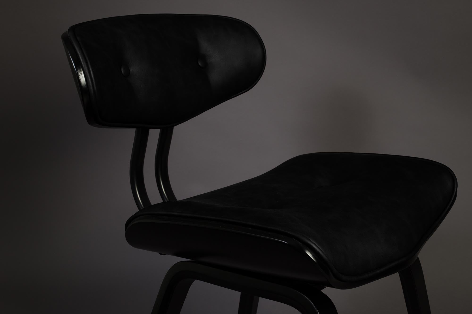 Dutchbone Blackwood: Zeitloser Komfort trifft auf modernes Design.