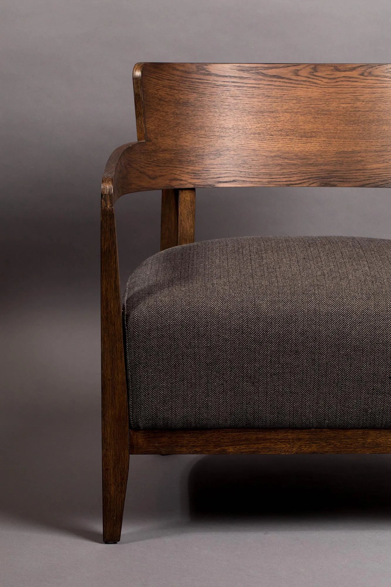 Dutchbone Duran: Stilvoller Loungesessel für anspruchsvolles Interieur.